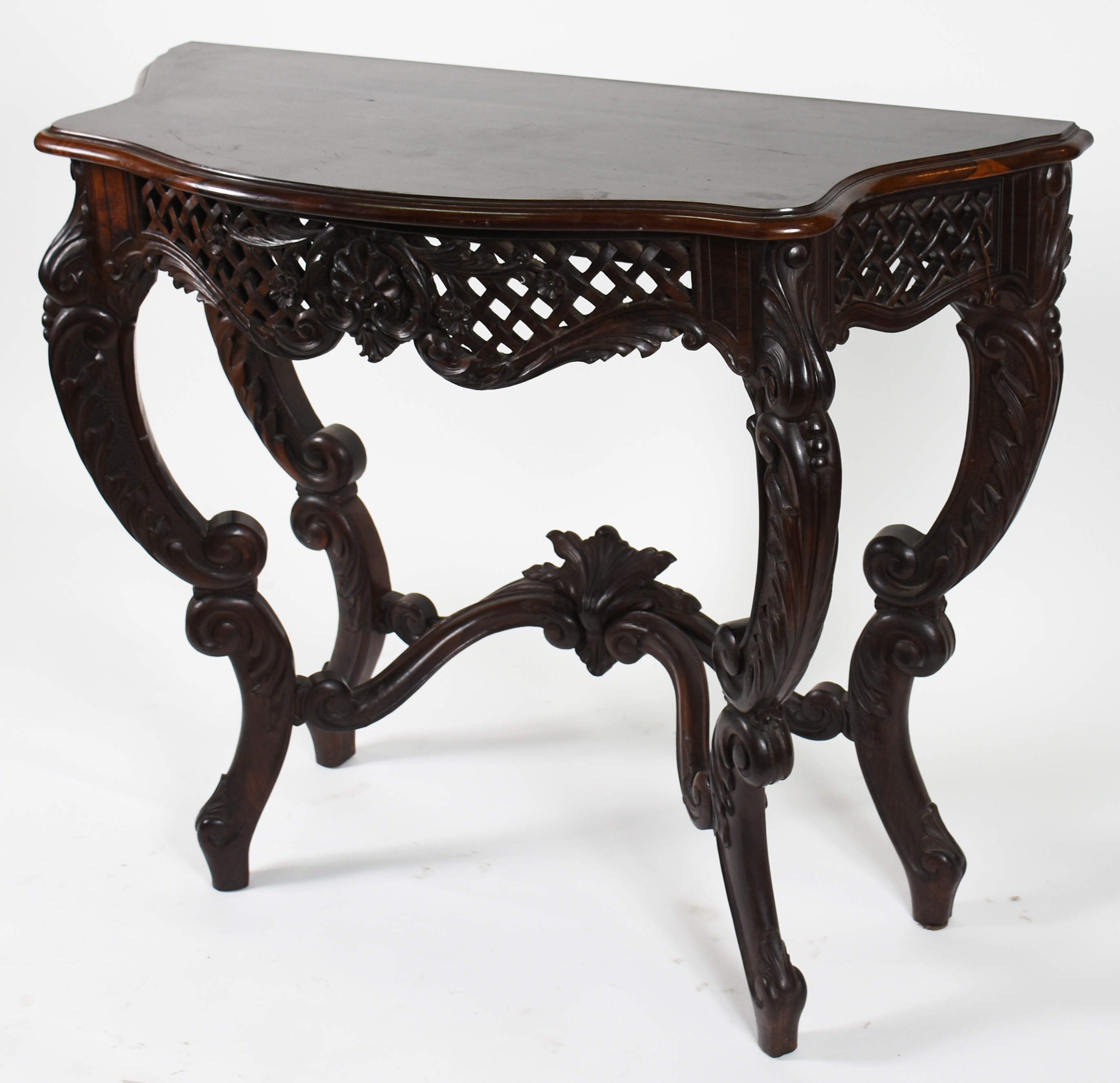 Belíssimo console de jacarandá , saia recortada com vazados e... - foto 1 de 3