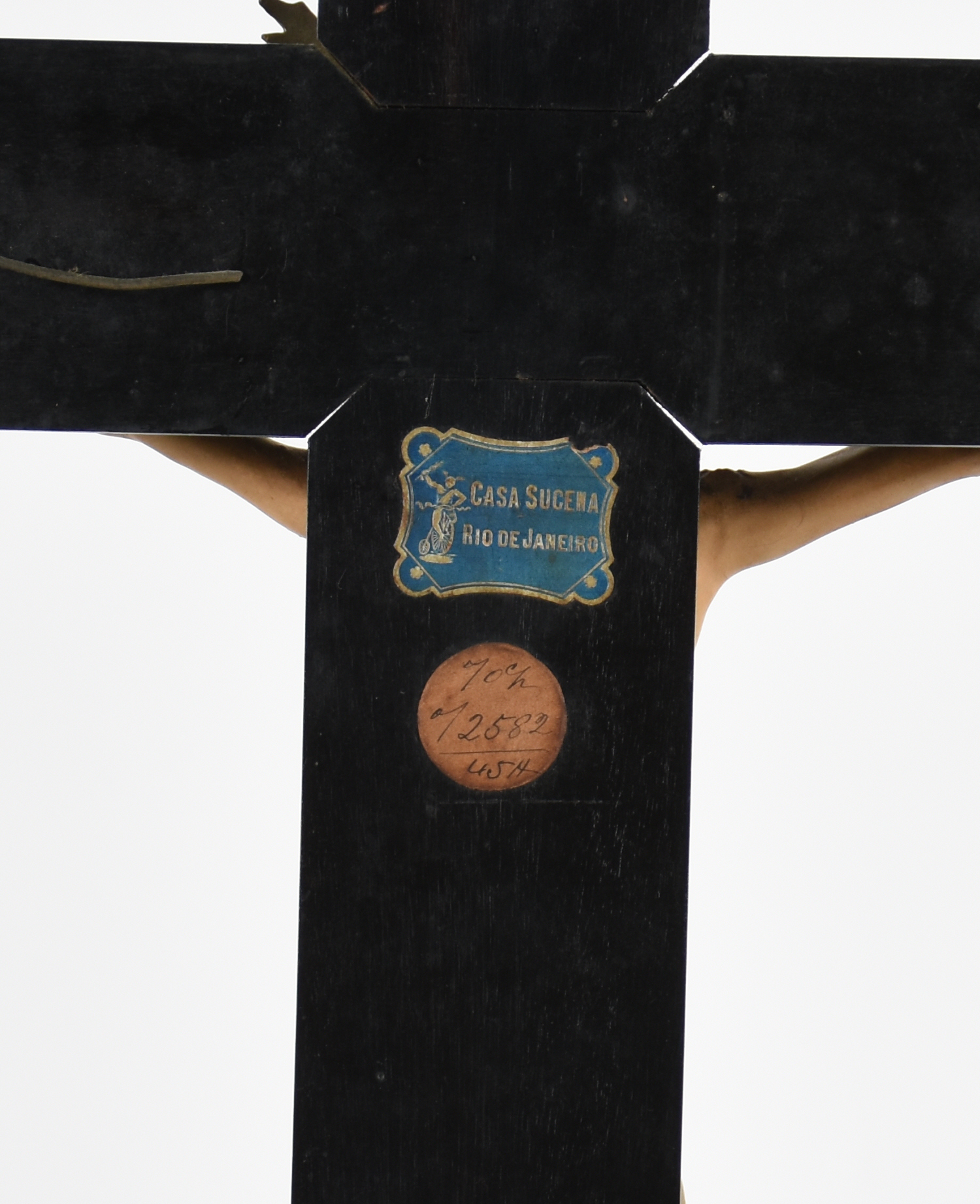 Crucifixo de madeira nobre com figura de Cristo ricamente esculpida... - foto 4 de 4