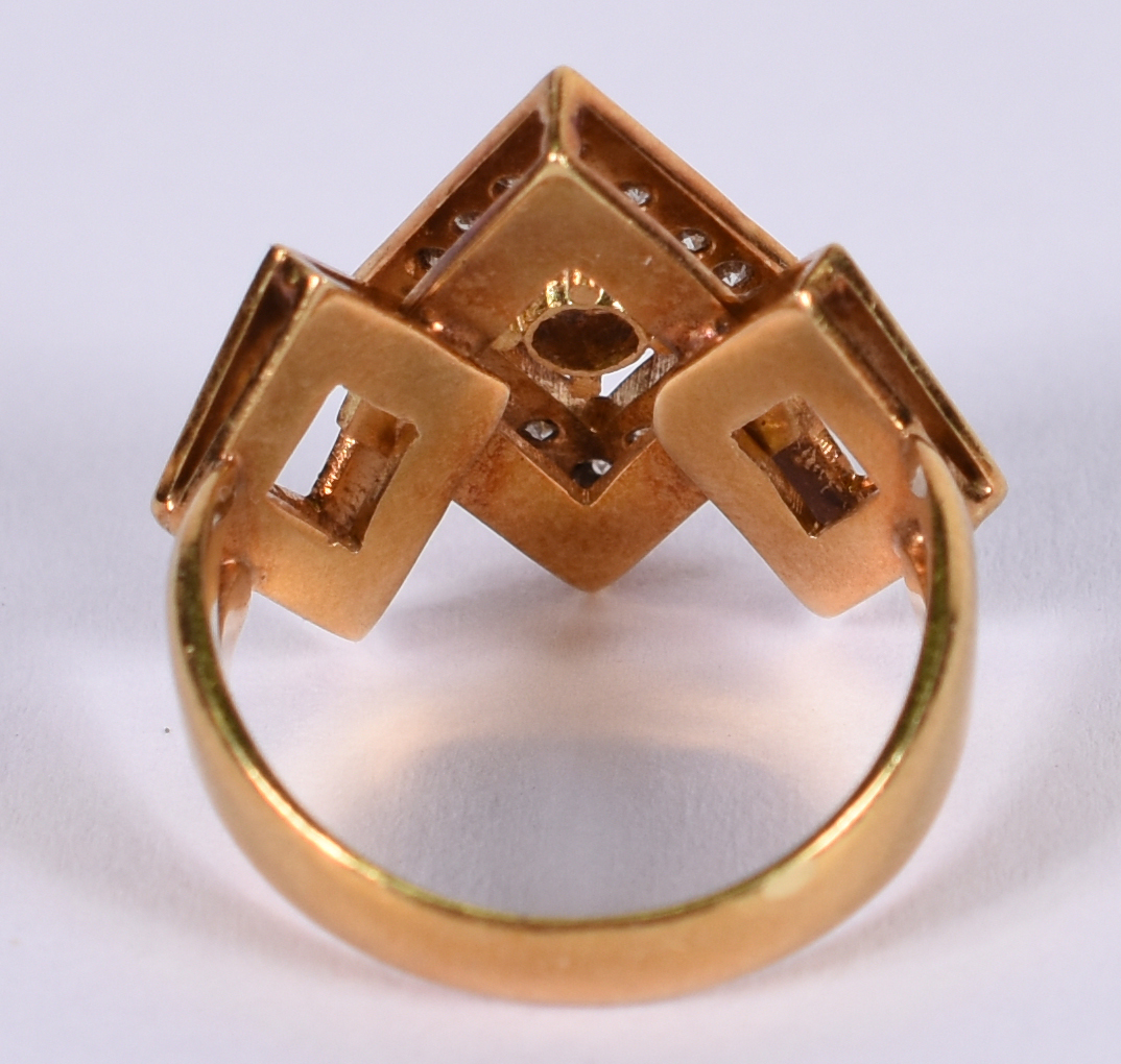 Anel de ouro 18 k com brilhantes . Aro 13 ( Por questão de segurança... - foto 3 de 3