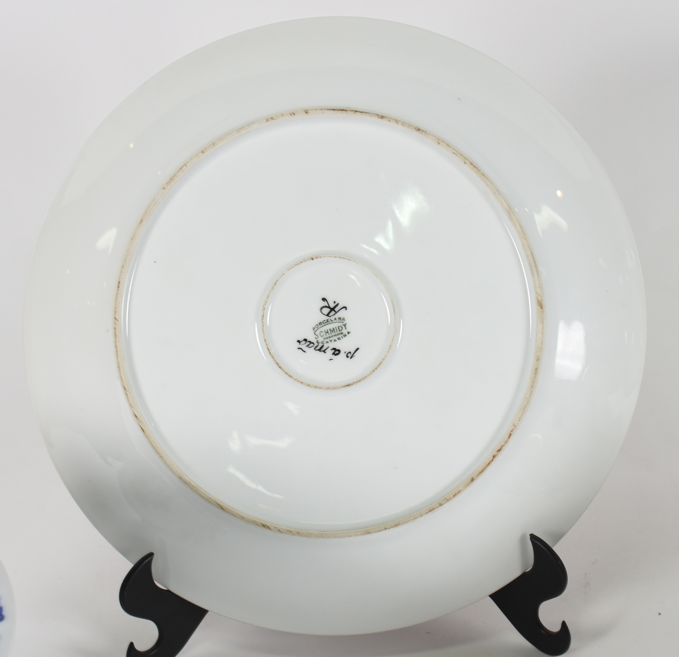 Três cachepots e prato de porcelana - foto 4 de 6