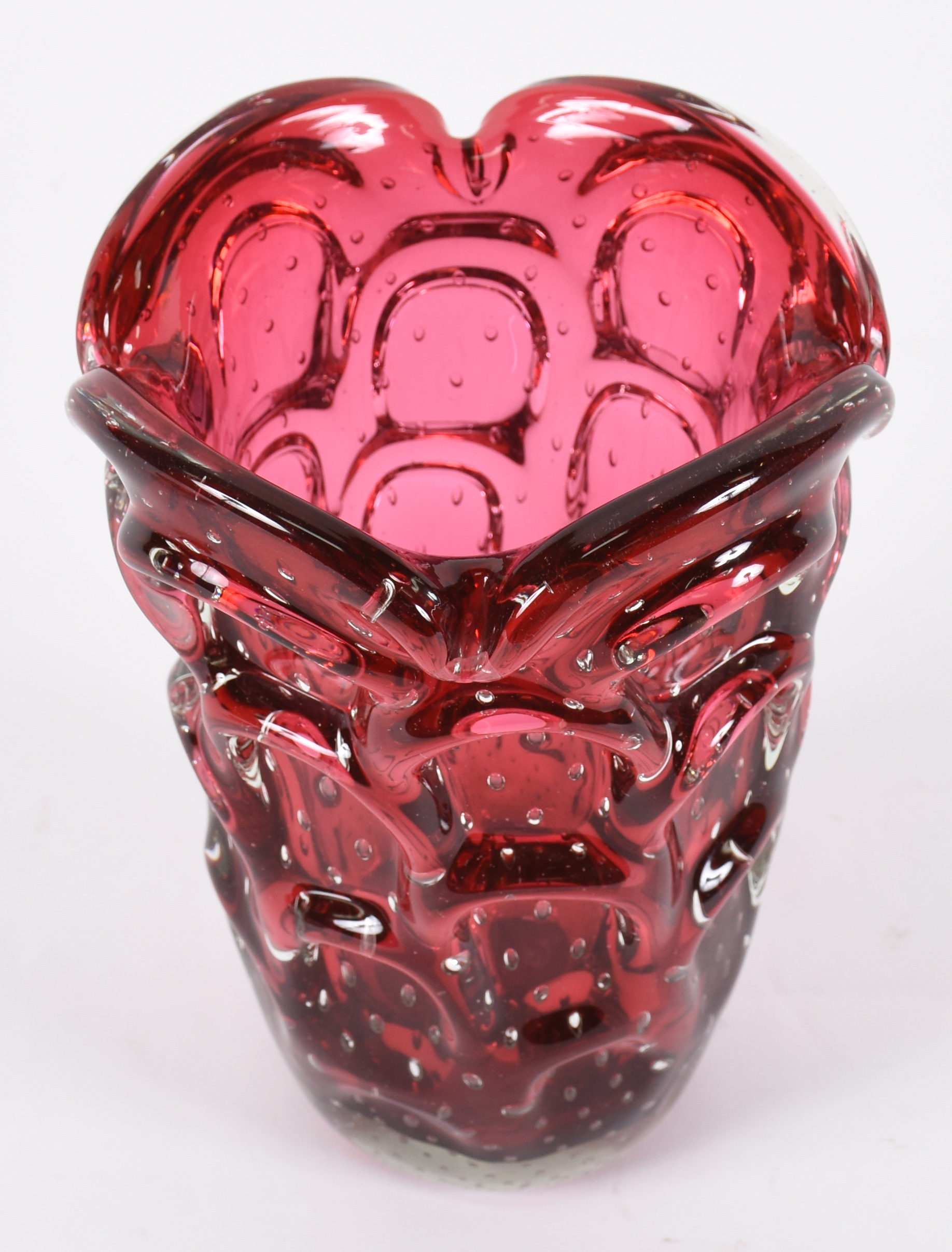 Vaso de Murano italiano na cor rubi, década de 60. - foto 2 de 2