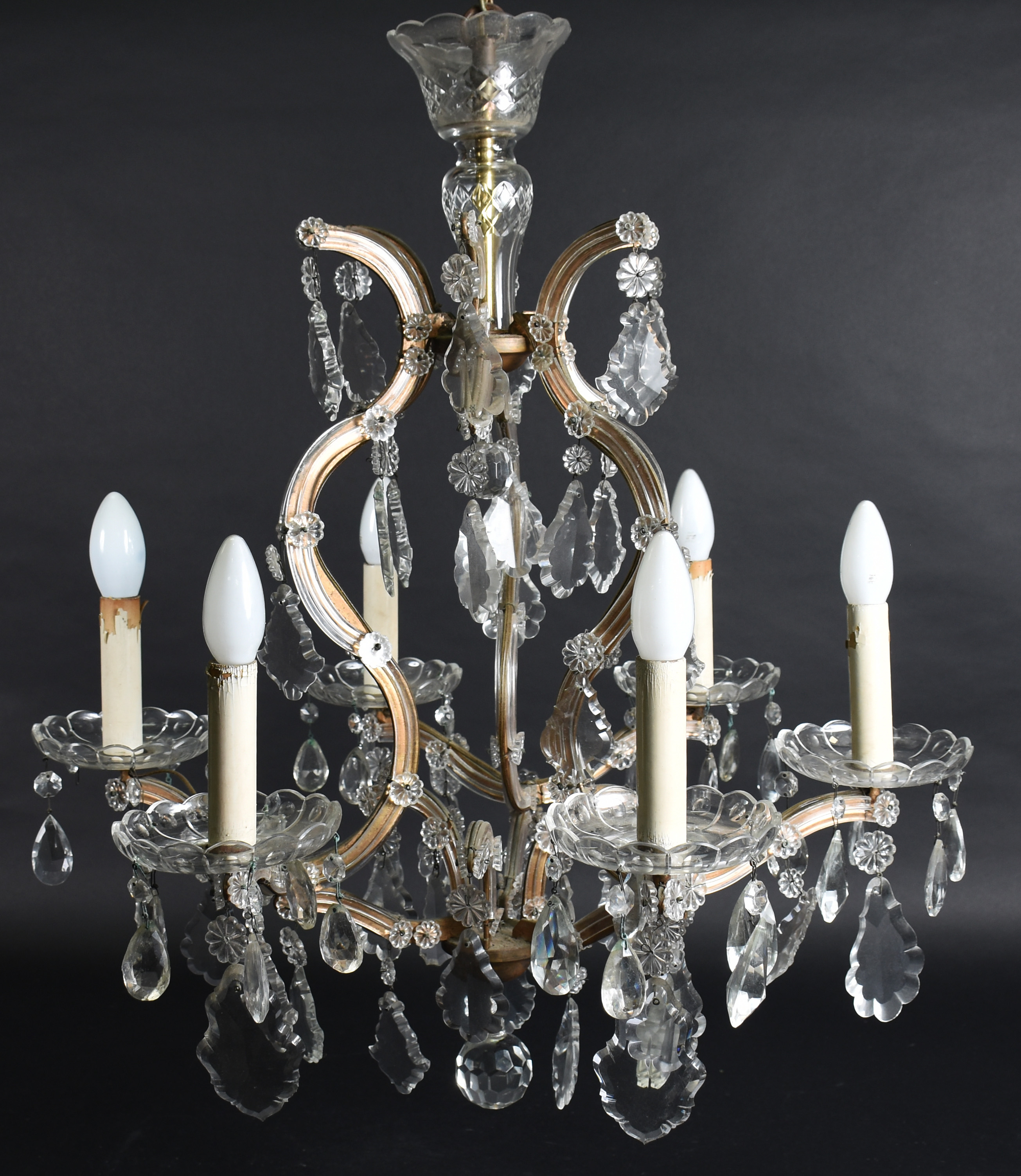 Lustre "Maria Thereza" de cristal , para 6 luzes , placas lapidadas. - foto 2 de 3