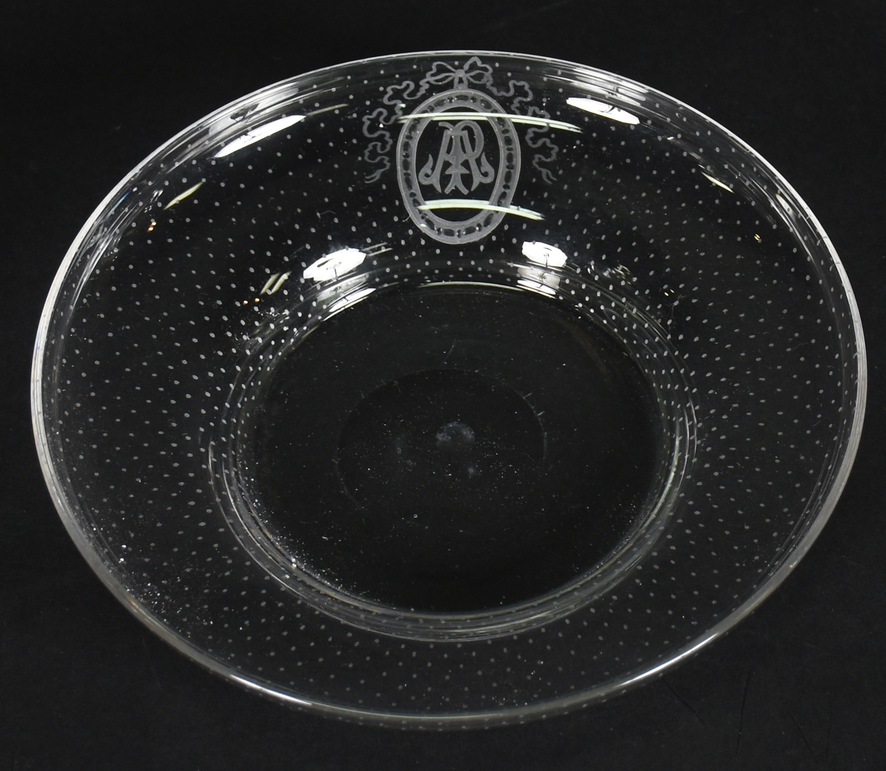 Delicada compoteira com presentoir de cristal frances decorada em... - foto 3 de 3