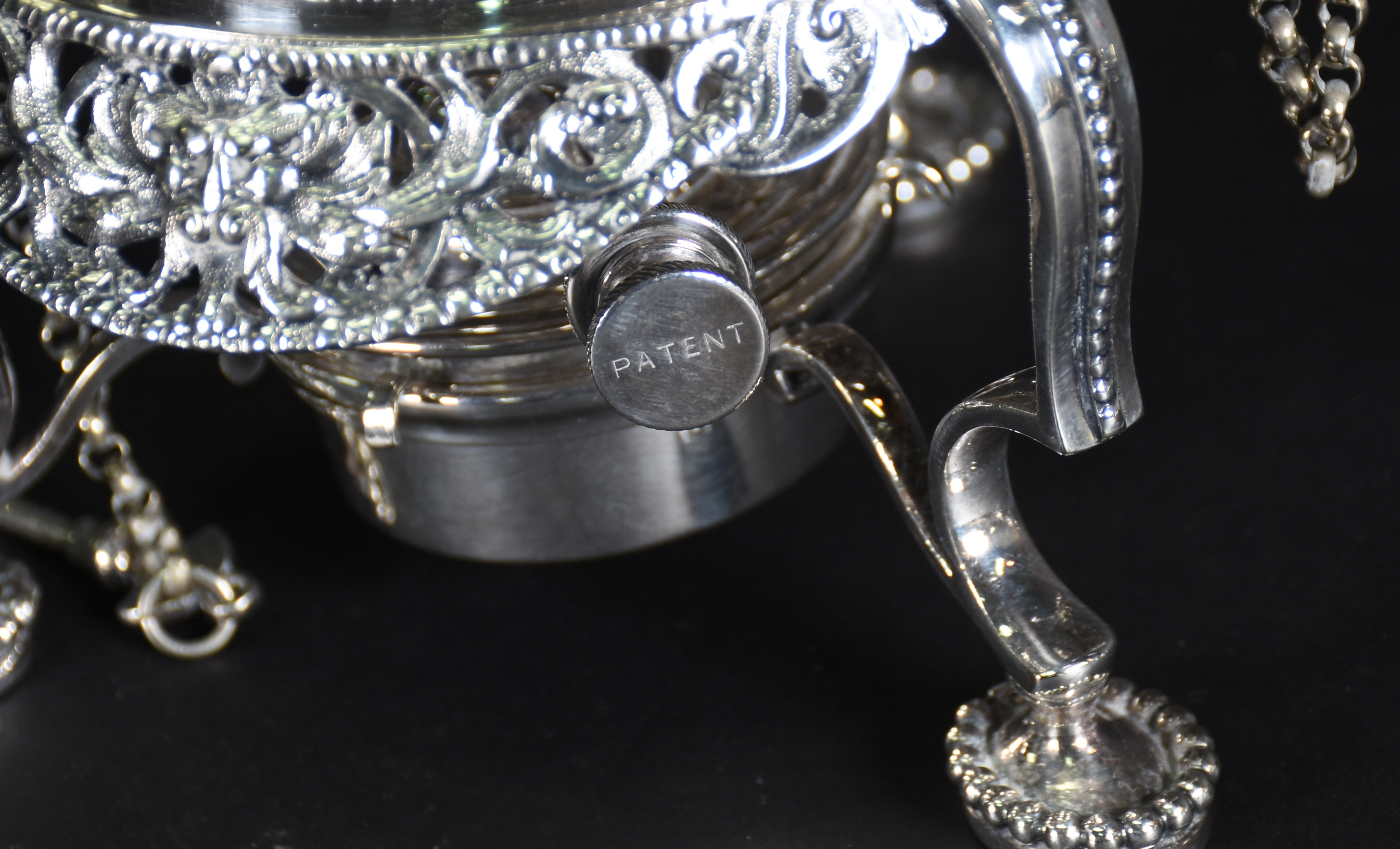 Elegante Samovar de metal espessurado a prata, marca na base... - foto 3 de 5