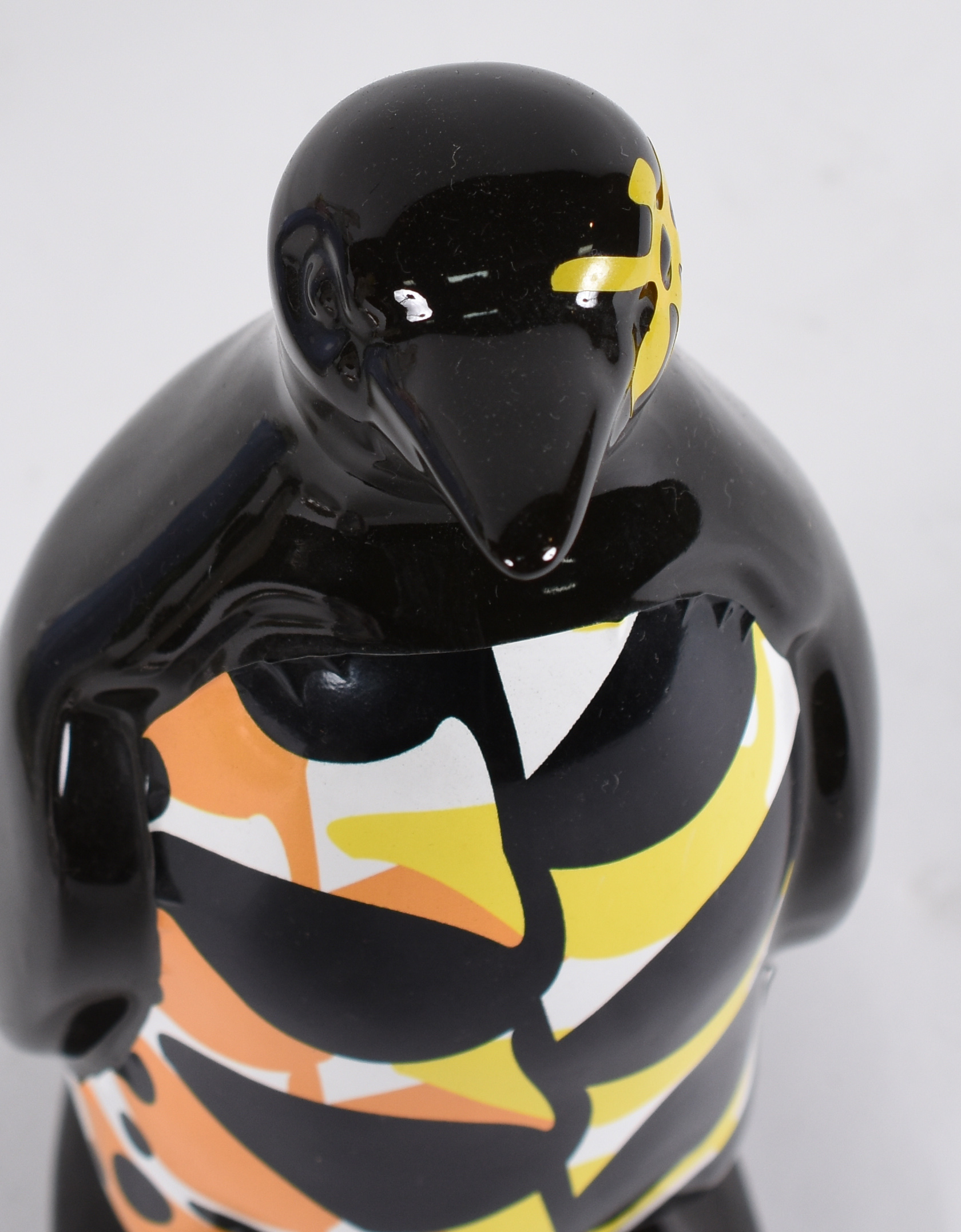 Diversas peças , sendo 2 pinguins , cinzeiro leopardo de porcelana... - foto 5 de 7