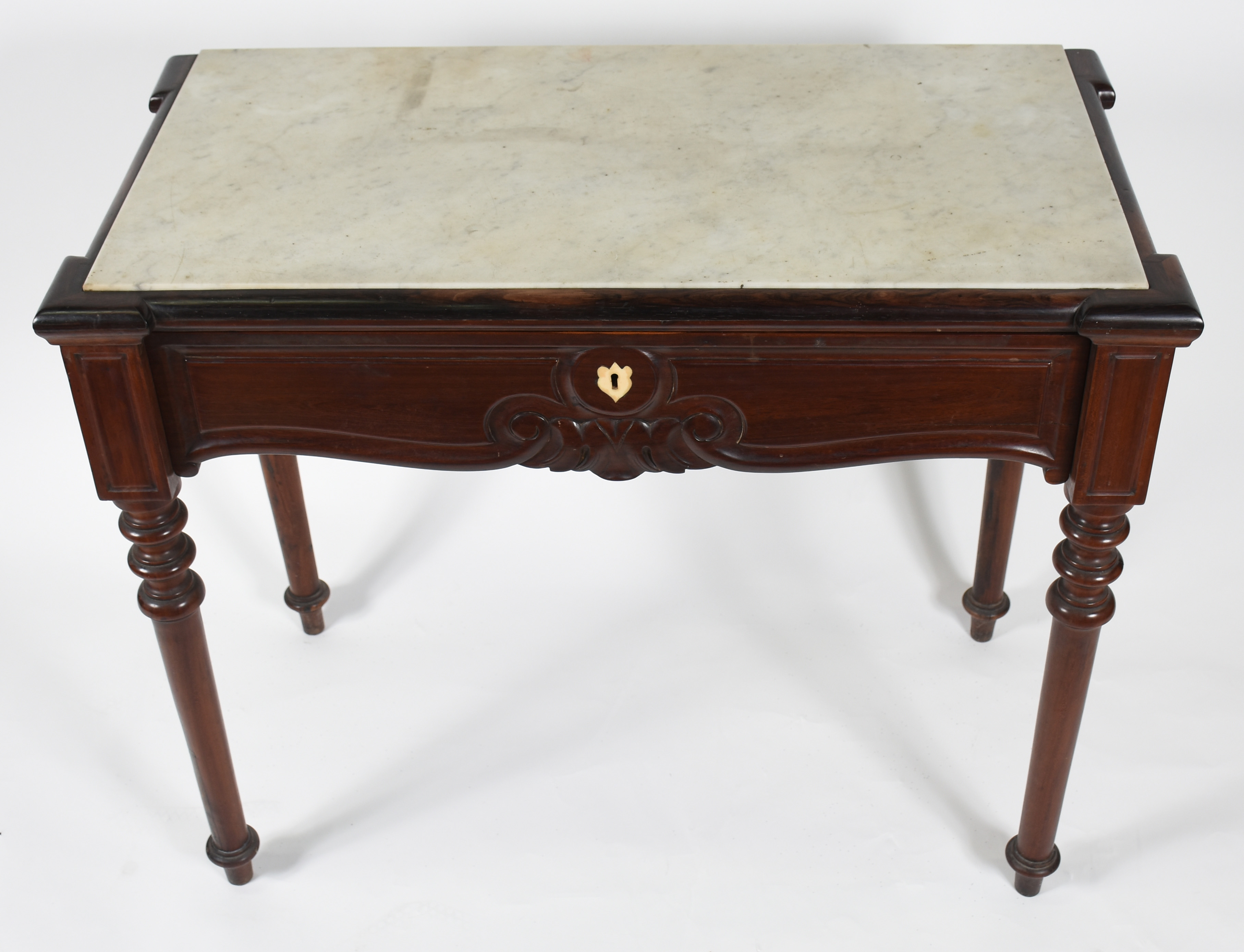 Mesa de encostar de jacarandá com gaveta com entalhe , tampo de... - foto 2 de 4