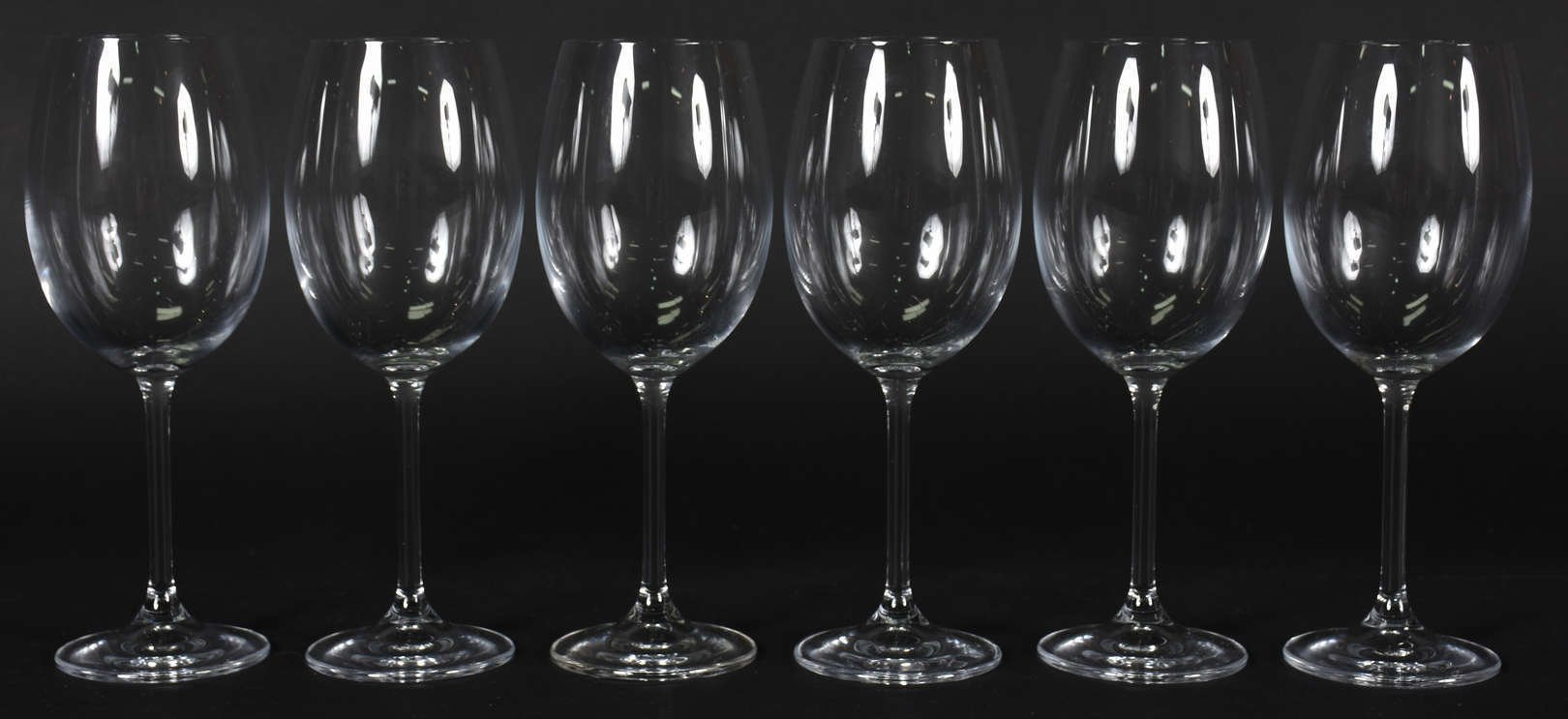Seis taças para vinho tinto de cristal da Bohemia 450 ml - foto 1 de 2