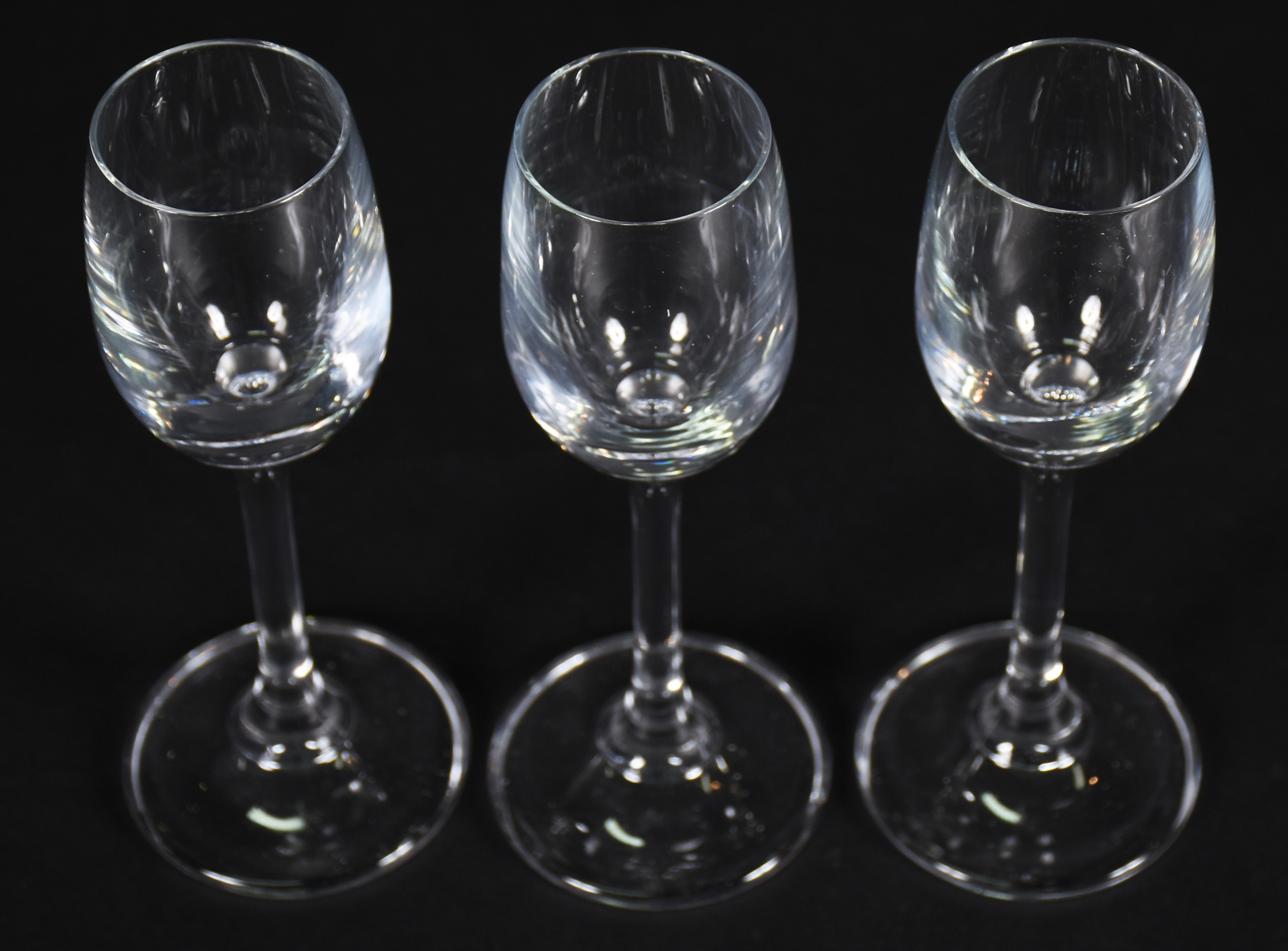 Seis taças para licor 60 ml de cristal da Bohemia - foto 2 de 2