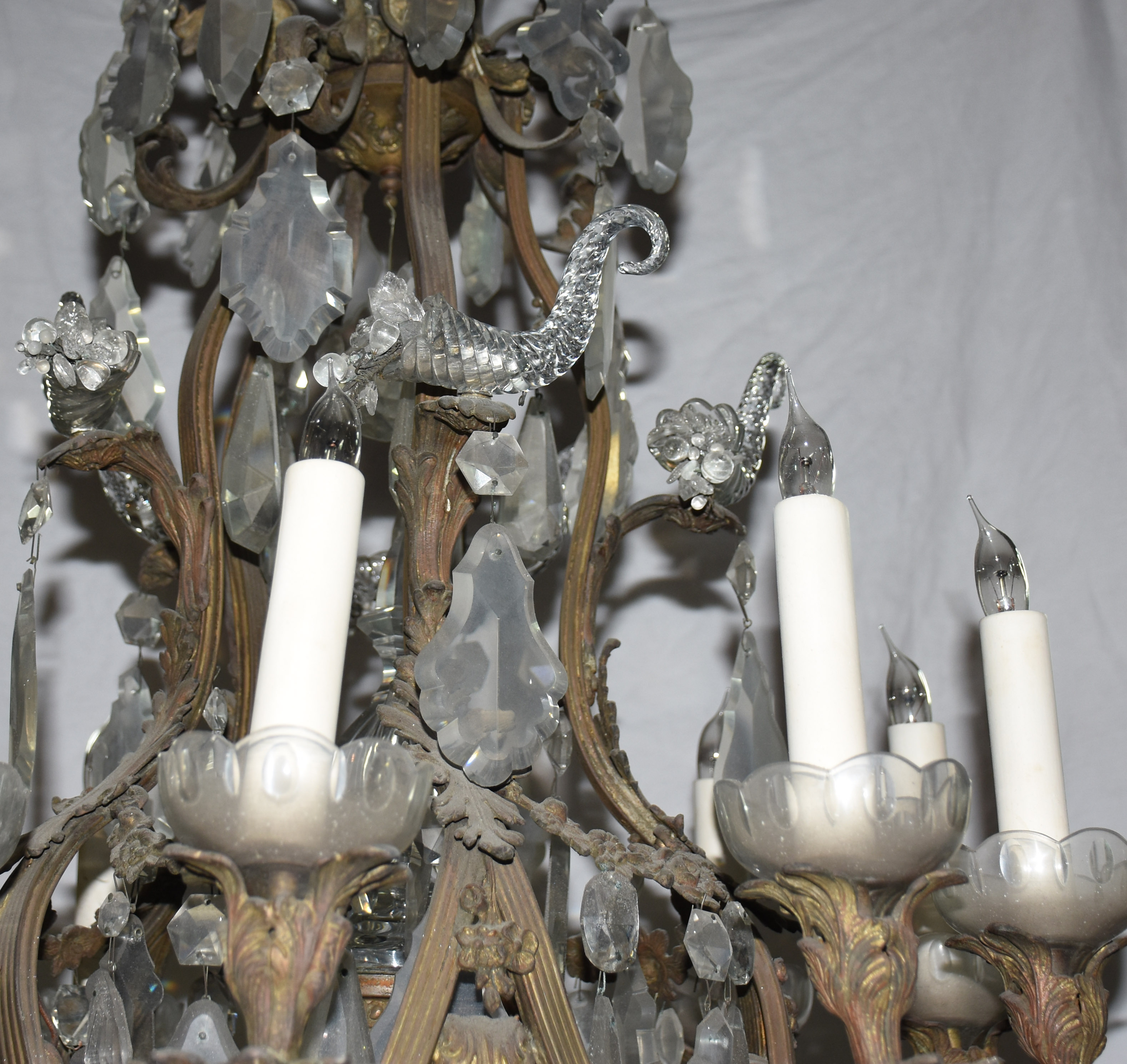 Belíssimo Lustre estilo Versailles, para 10 luzes, estrutura de metal... - foto 2 de 2