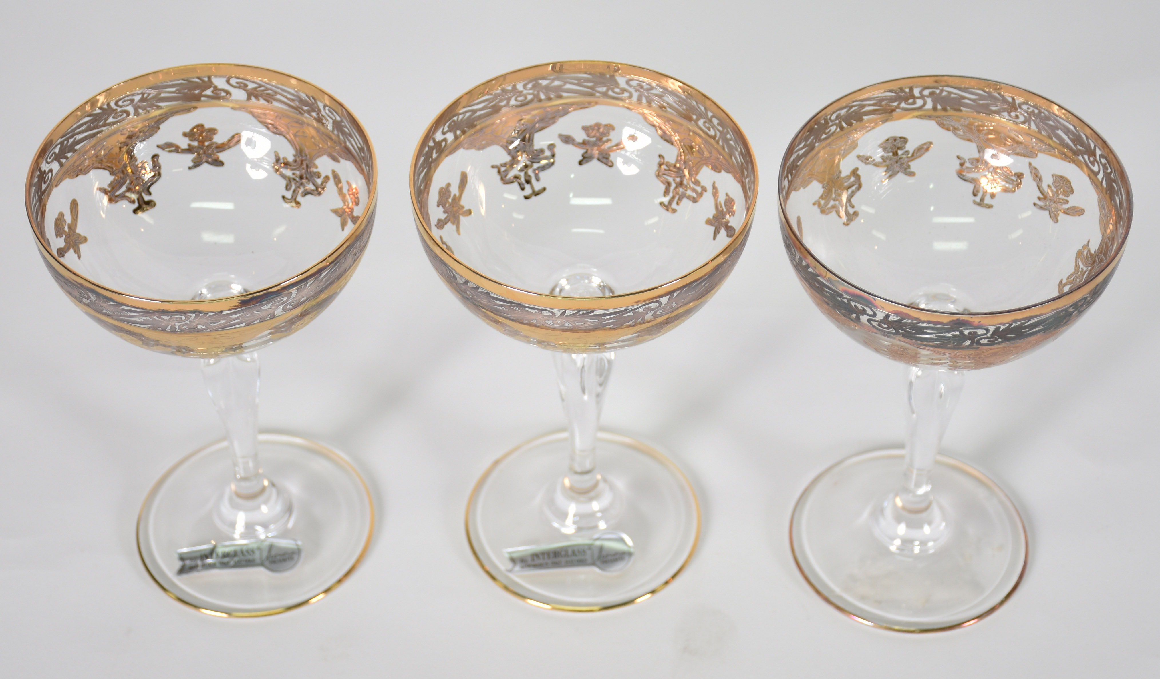 Seis taças italianas de champagne decoradas com guirlandas douradas... - foto 2 de 4