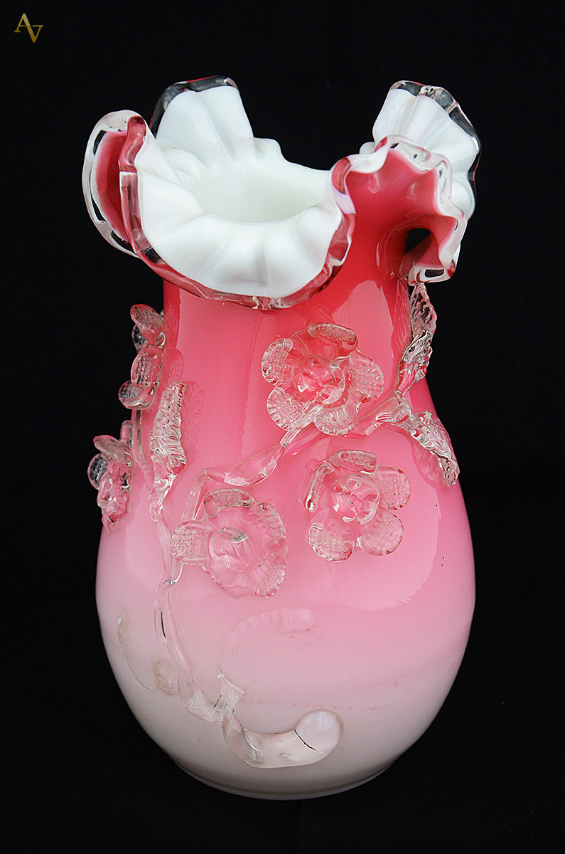 Vaso de murano vermelho degradé, interior na cor branca, flores... - foto 1 de 3