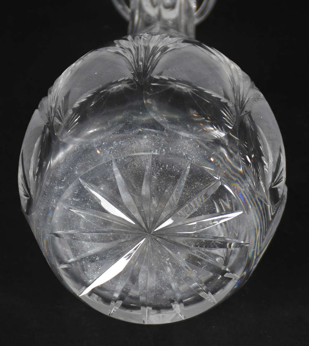 Licoreira de cristal europeu lapidado. - foto 3 de 3