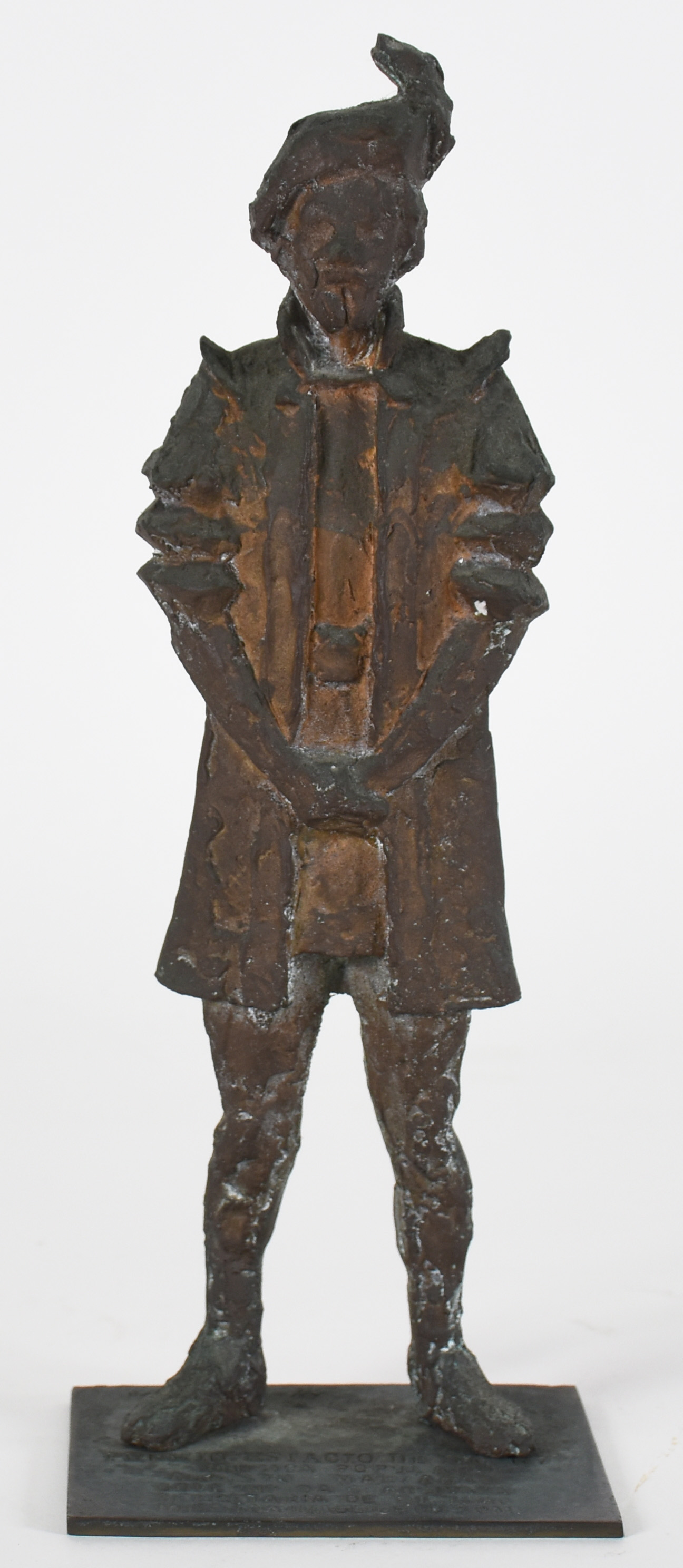 Escultura de bronze representando figura masculina. Base com... - foto 1 de 4