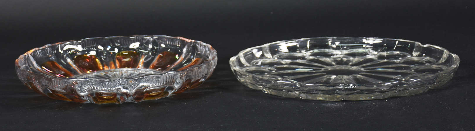 Dois pratos de cristal para bolo - foto 2 de 4