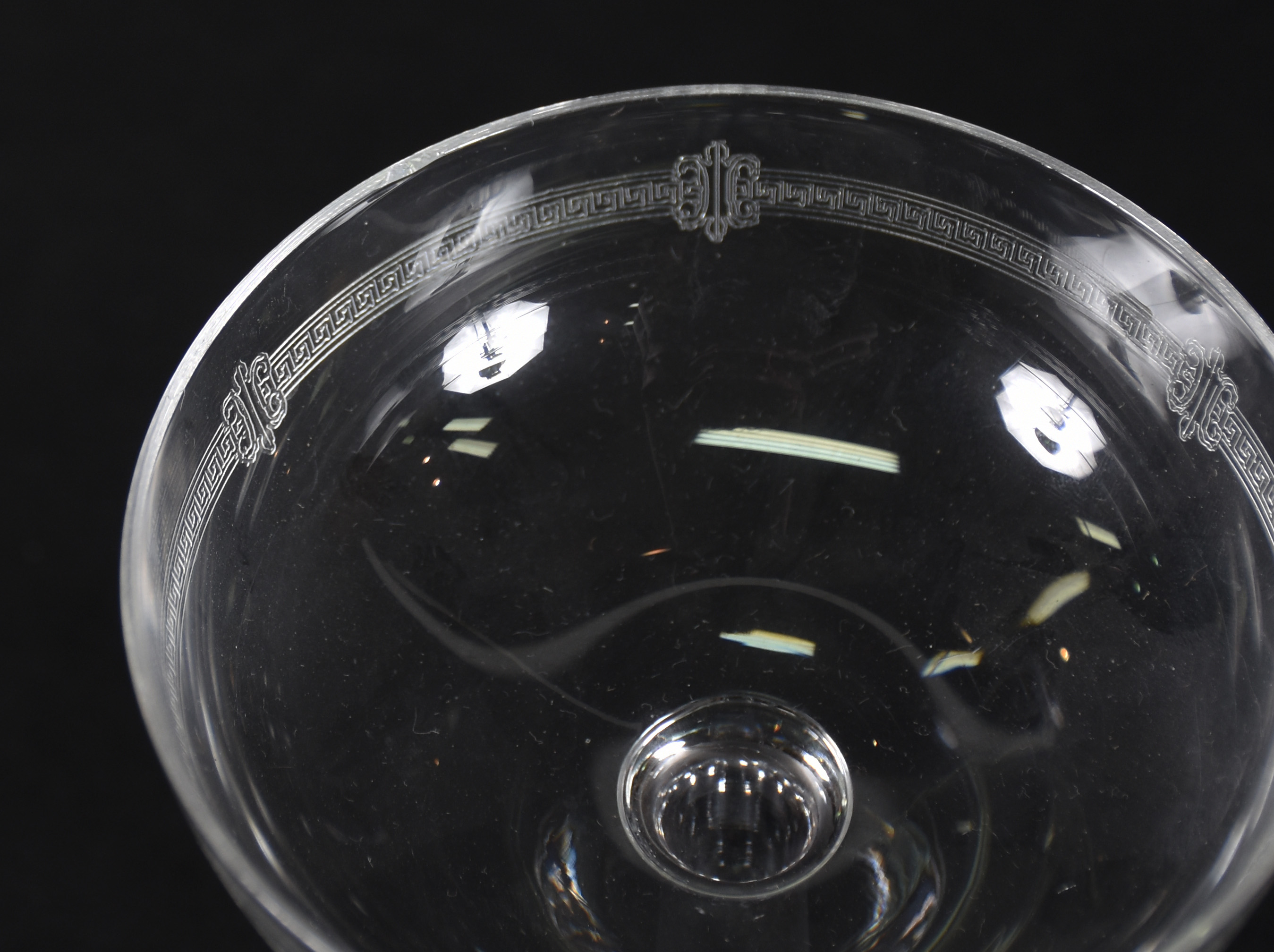 SAINT LOUIS , oito taças para champagne de cristal frances lavrado... - foto 4 de 4