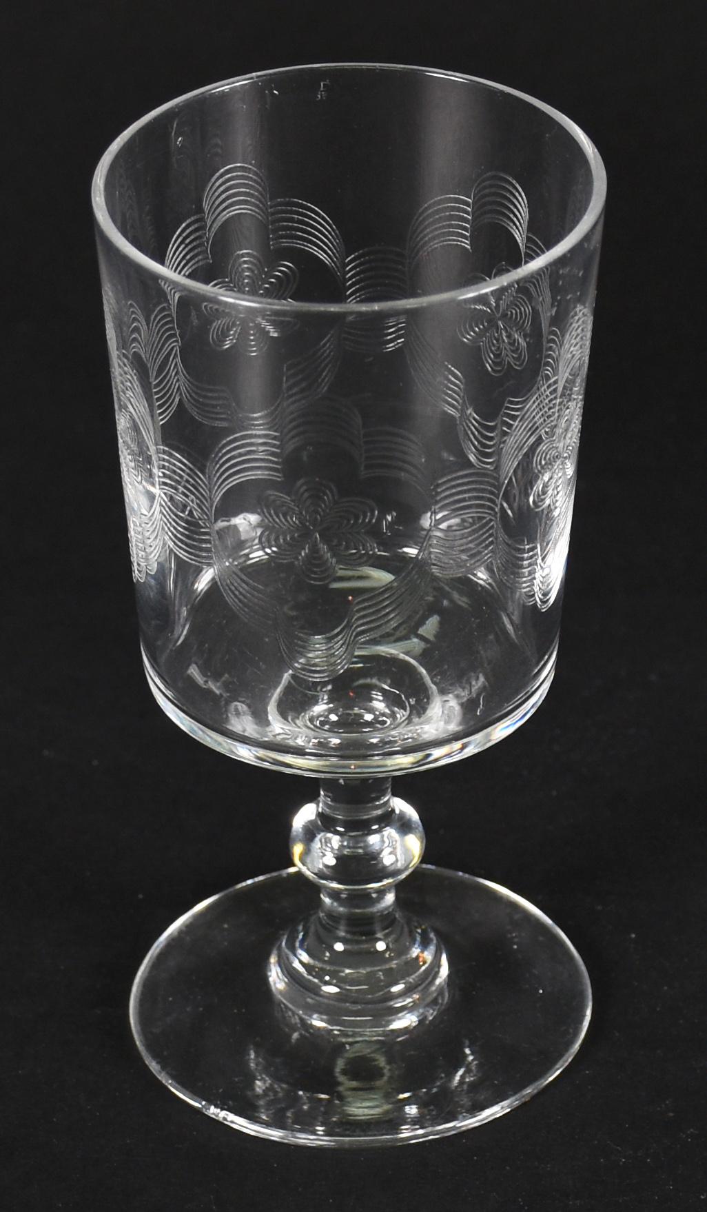 Conjunto de cristal lavrado com flores , composto de licoreira (com... - foto 3 de 4