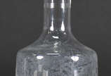 Conjunto de cristal lavrado com flores , compos... - Conjunto de cristal lavrado com flores , composto de licoreira (com mofo) , compoteira , 5 taças  para vinho branco , 8 para vinho tinto e 5 par...