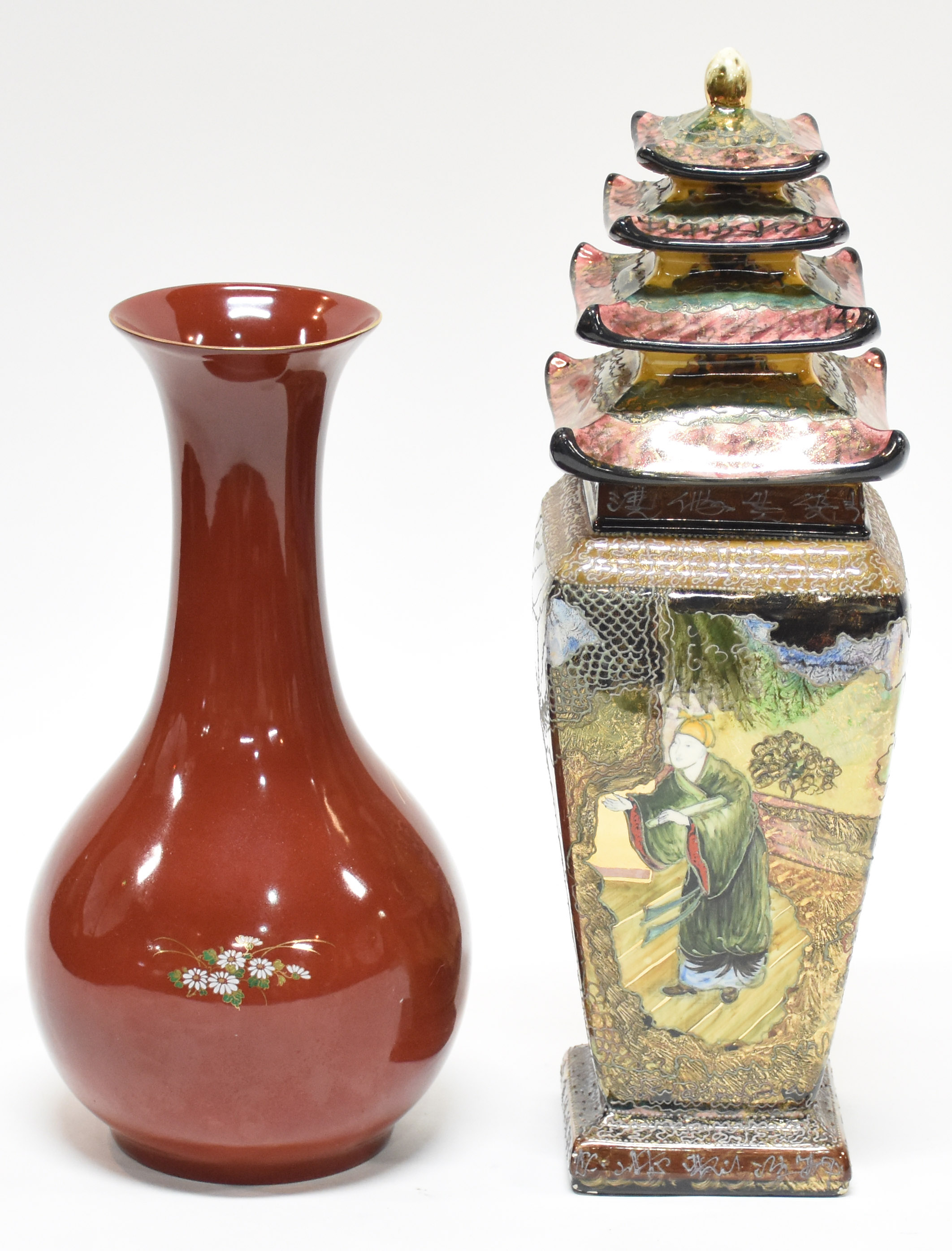 Dois vasos de porcelana oriental - foto 1 de 4