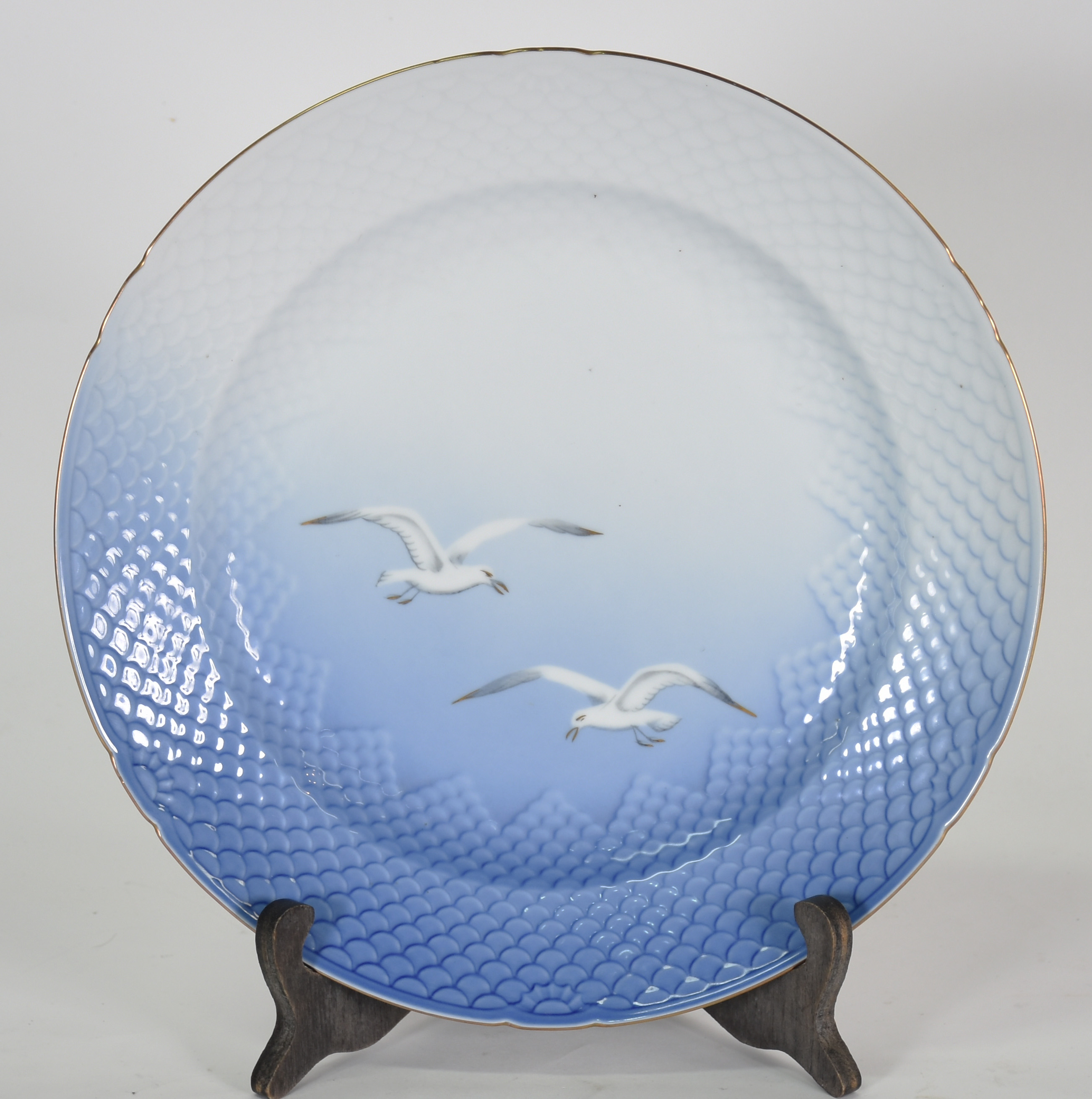 Medalhão de porcelana Dinamarquesa . - foto 1 de 4