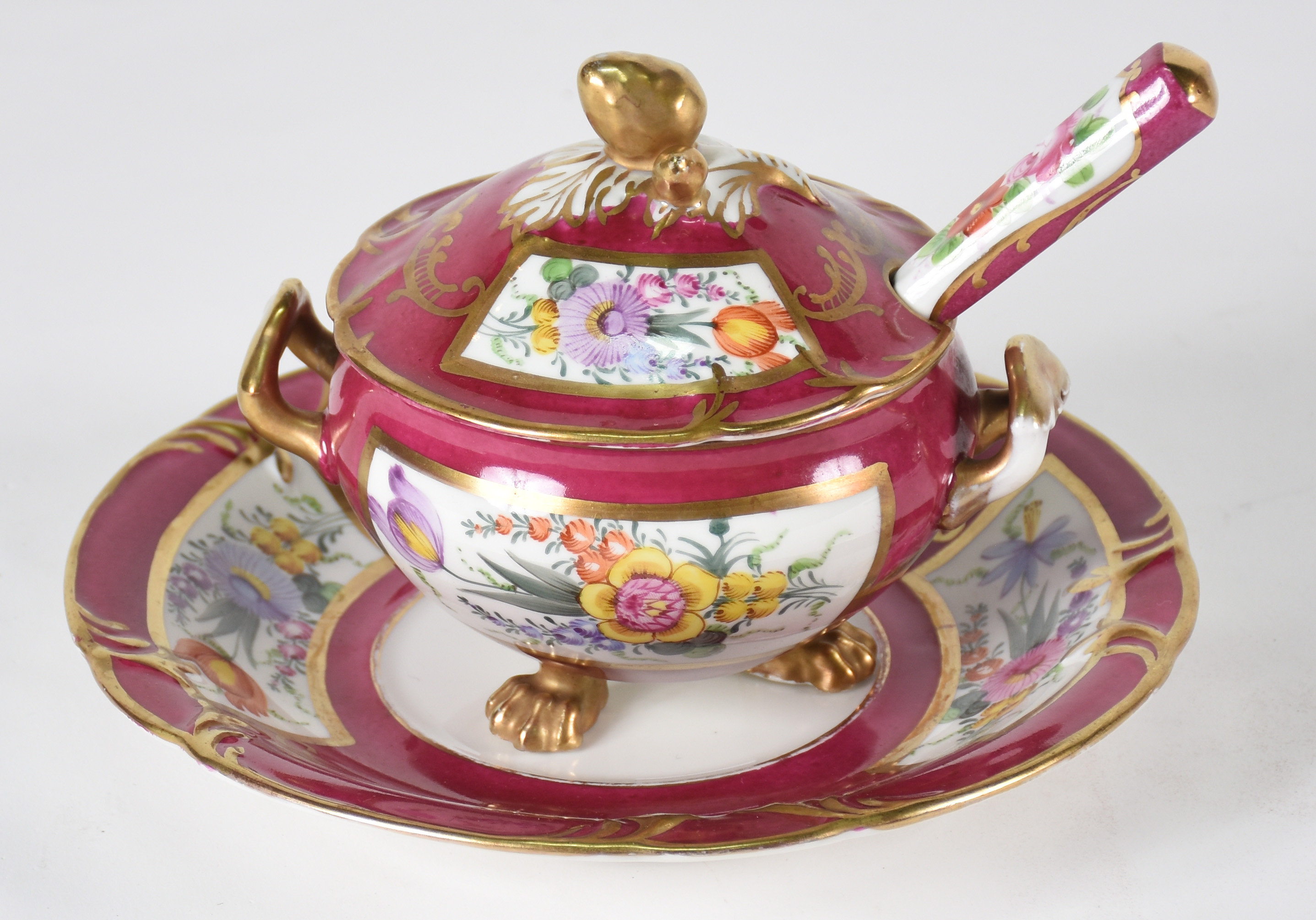Cremeira com presentoir e colher de porcelana Francesa na cor vinho... - foto 1 de 4
