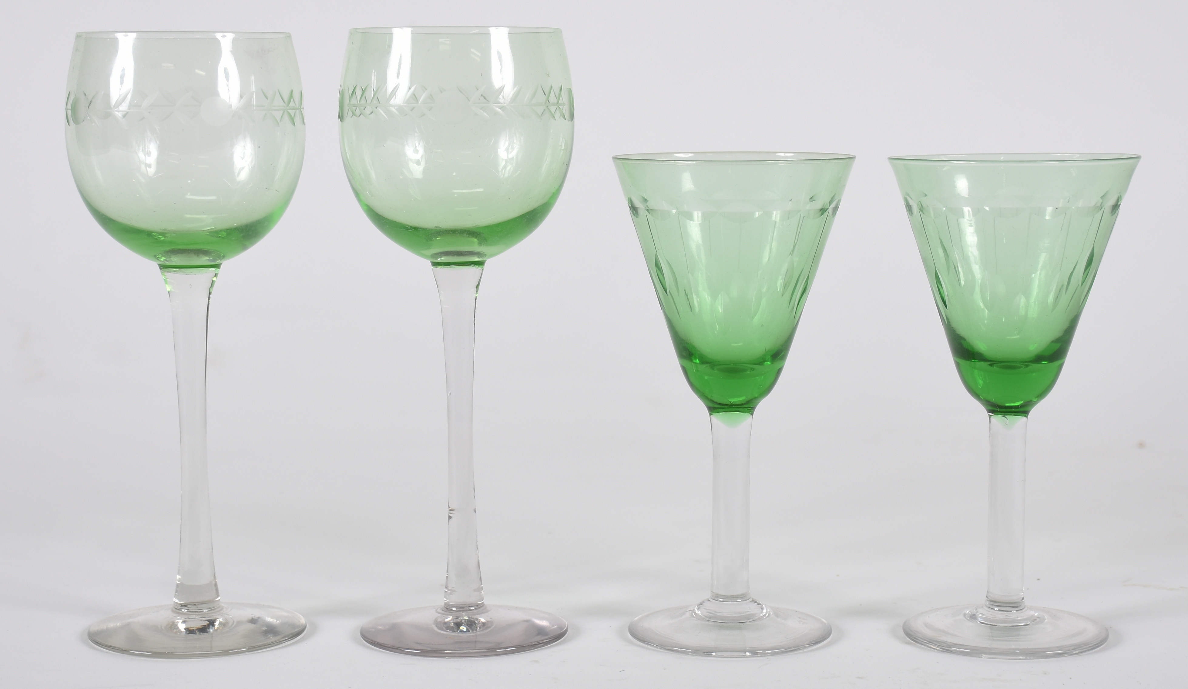 Nove taças de cristal verde - foto 1 de 2