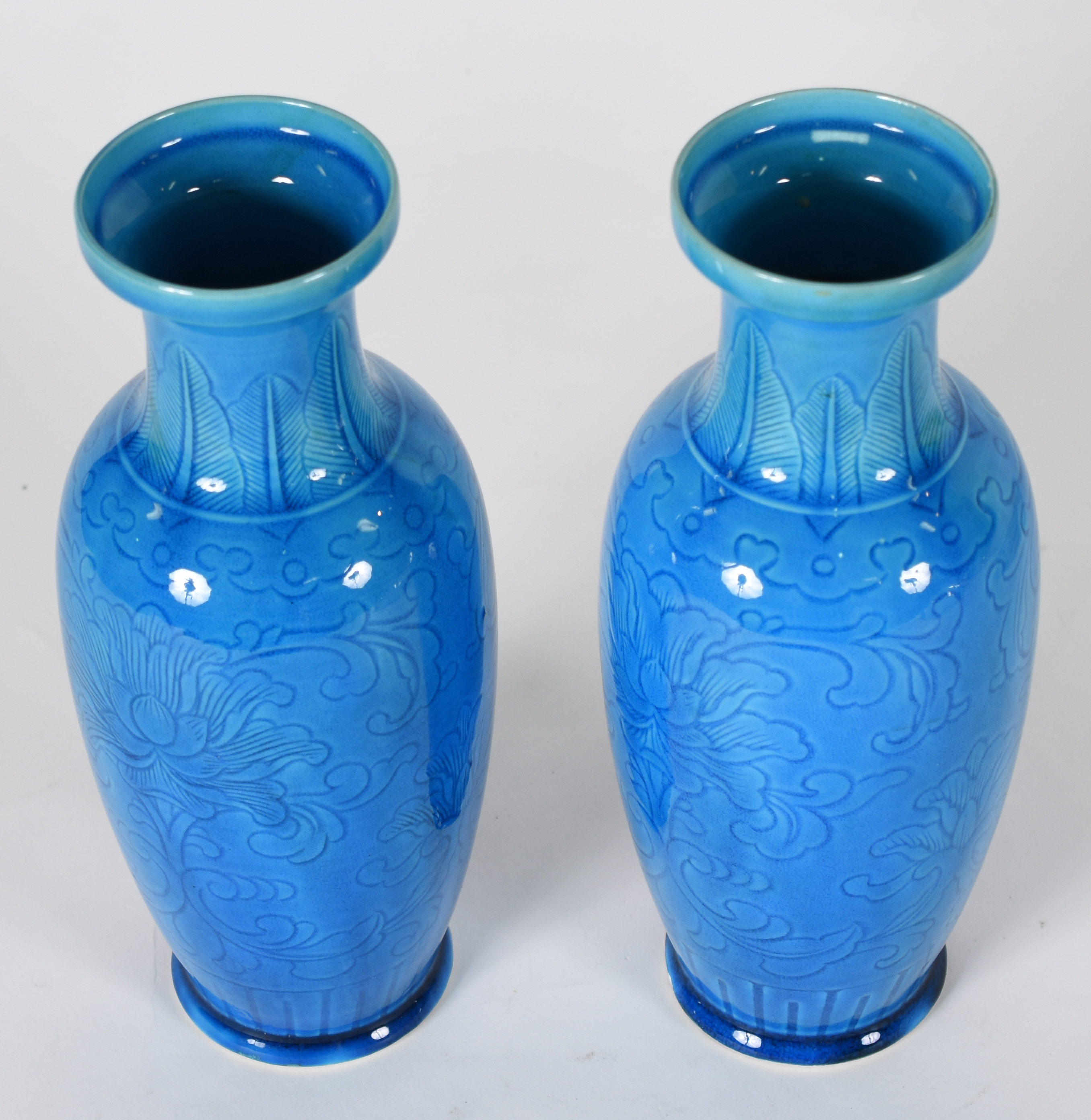 Par de vasos de porcelana azul. - foto 2 de 3