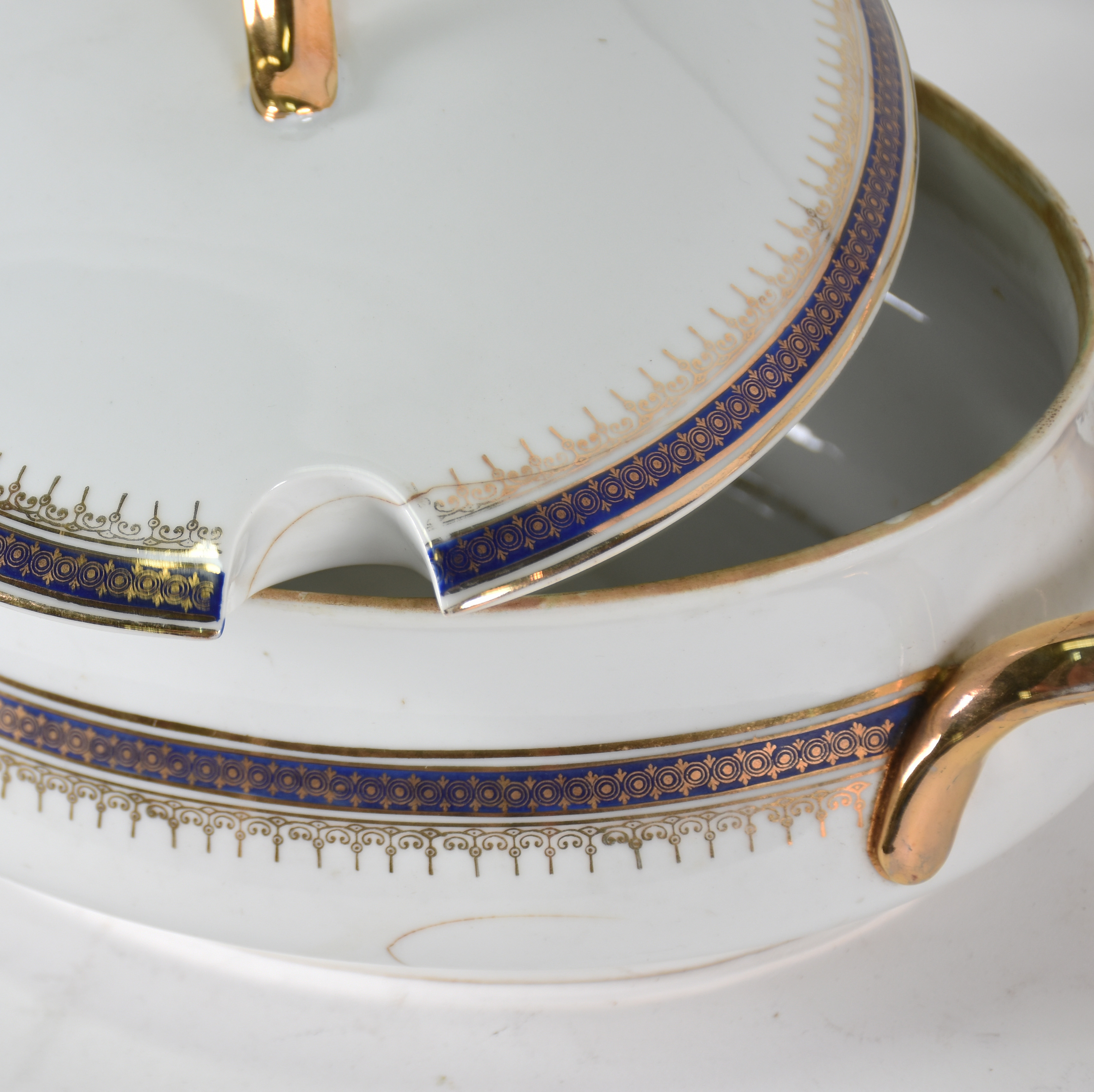 Aparelho de jantar de porcelana Czechoslovekia , composto de 12... - foto 6 de 6