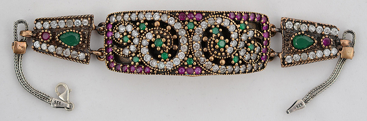 Pulseira de prata modelo indiano com pedras coloridas. Peso total 42...