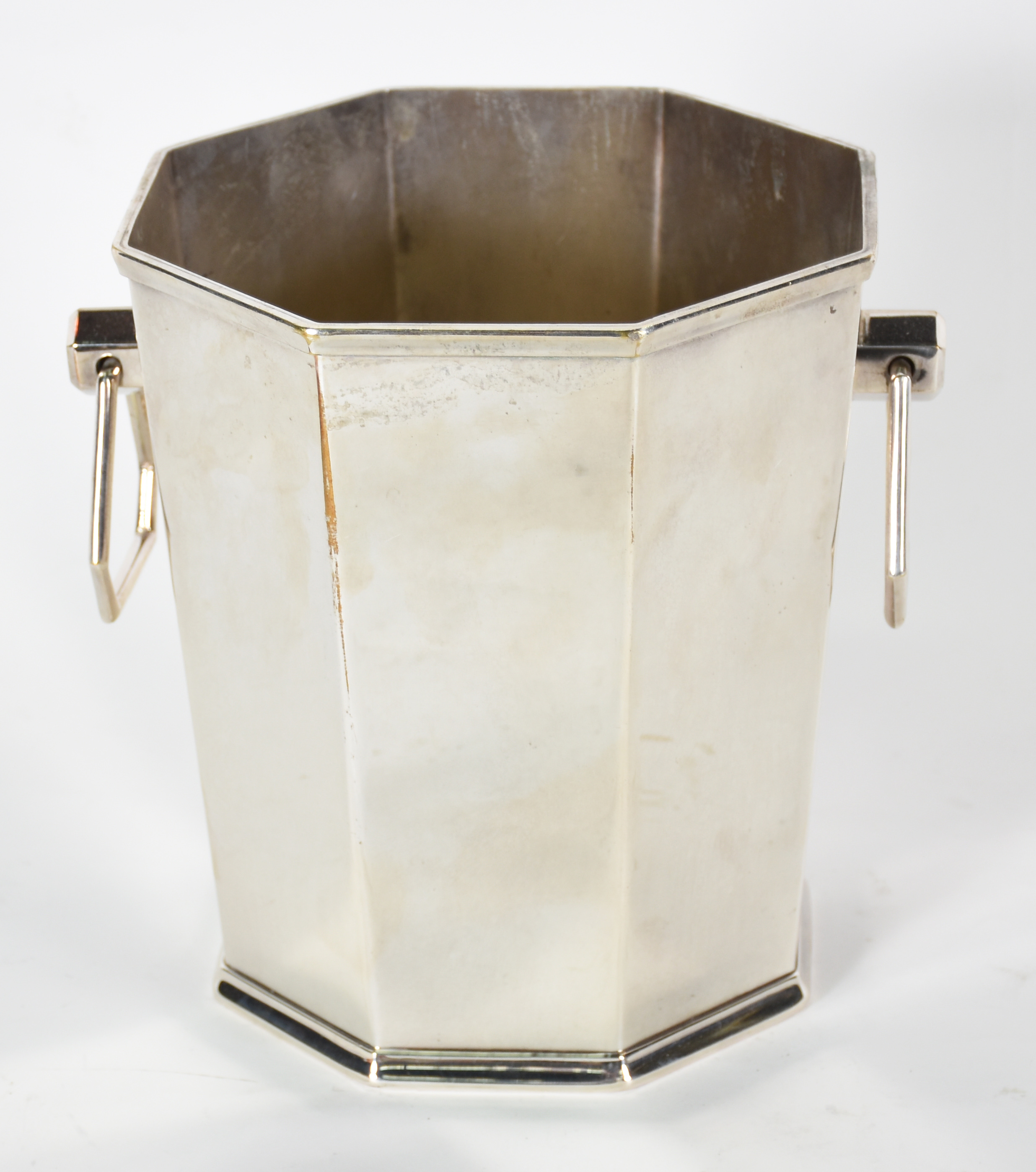 Wine cooler de metal feitio oitavado com alças laterais. - foto 1 de 3