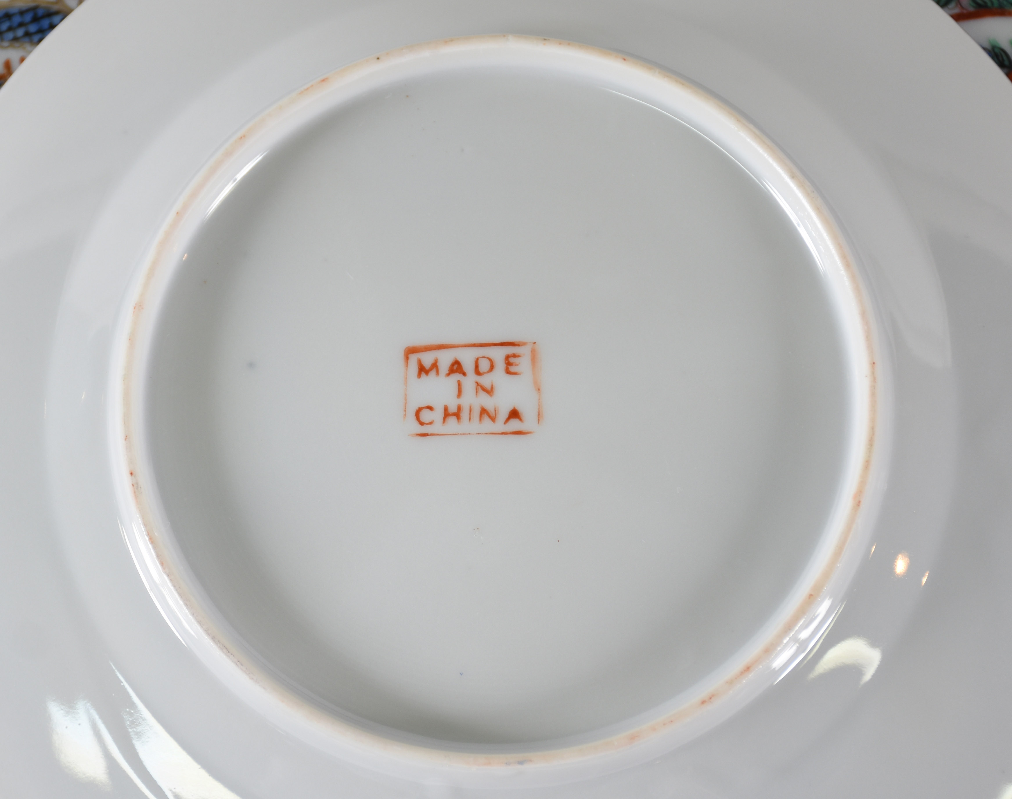 Oito xícaras de chá de porcelana oriental com pires e 10 pratos para... - foto 4 de 4