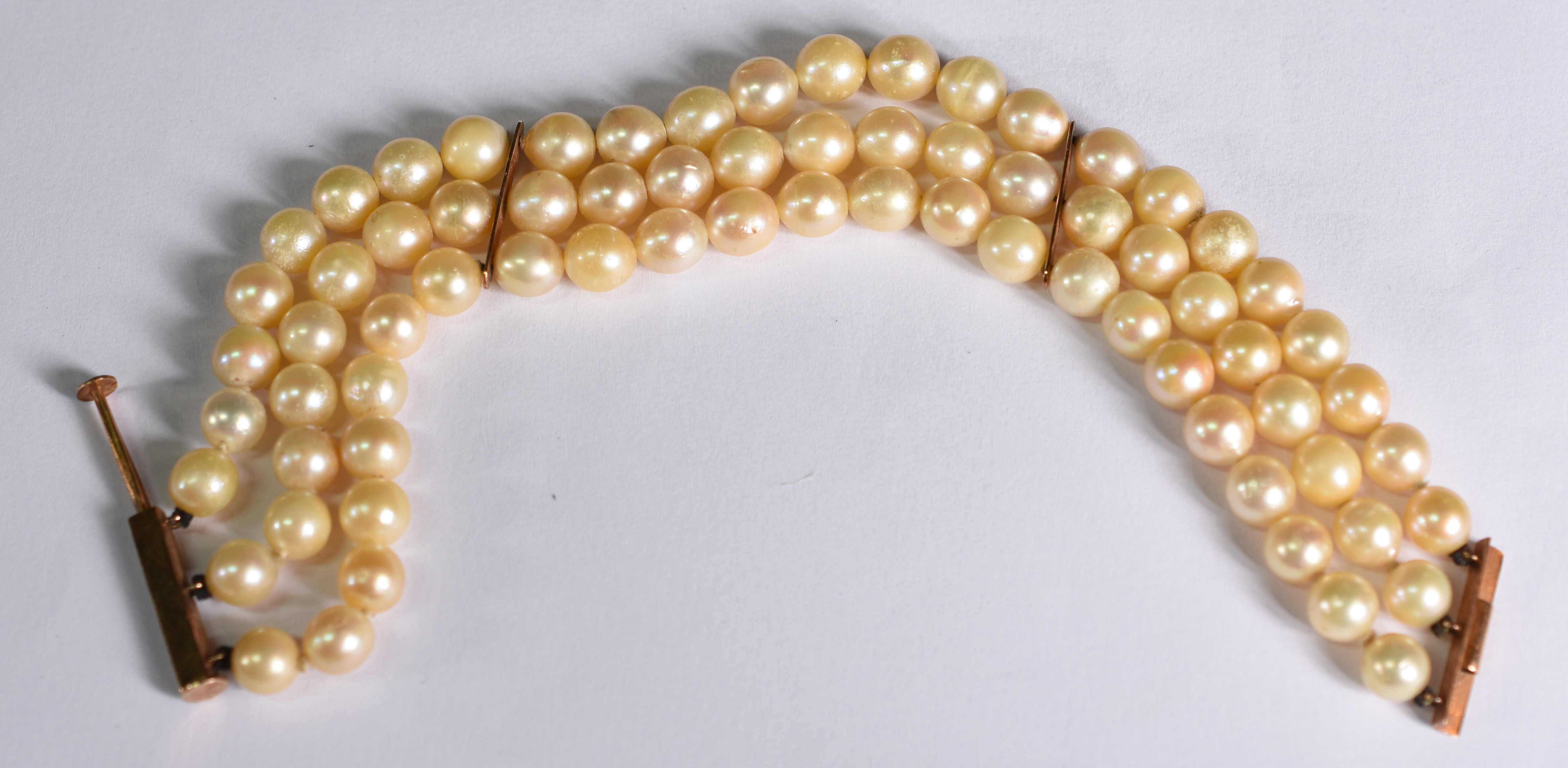 Pulseira de pérolas cultivadas com travas e fecho de ouro ( Por... - foto 2 de 2