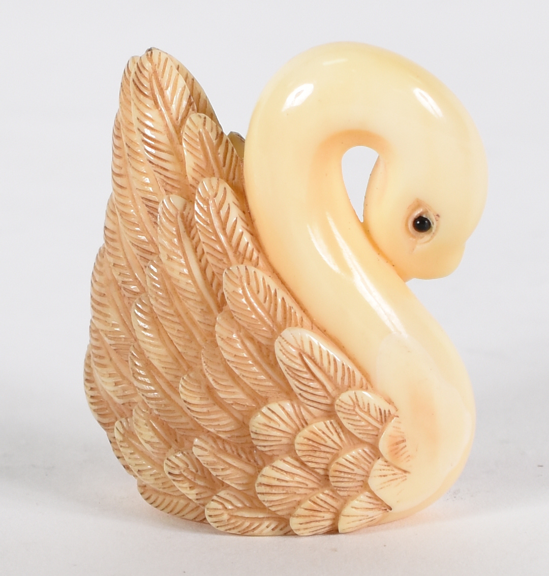 Netsuke de marfim , representando cisne - foto 2 de 4