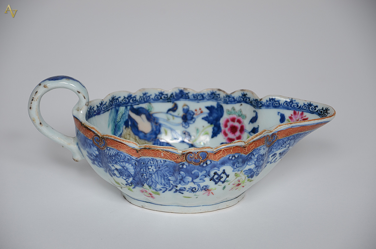 Covilhete de porcelana Cia. das Índias. Altura 05 cm. - foto 1 de 4