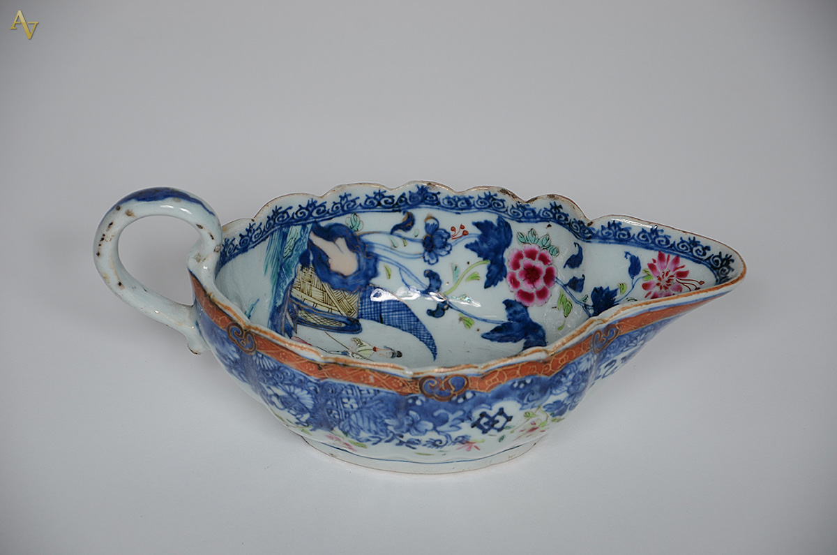 Covilhete de porcelana Cia. das Índias. Altura 05 cm. - foto 2 de 4
