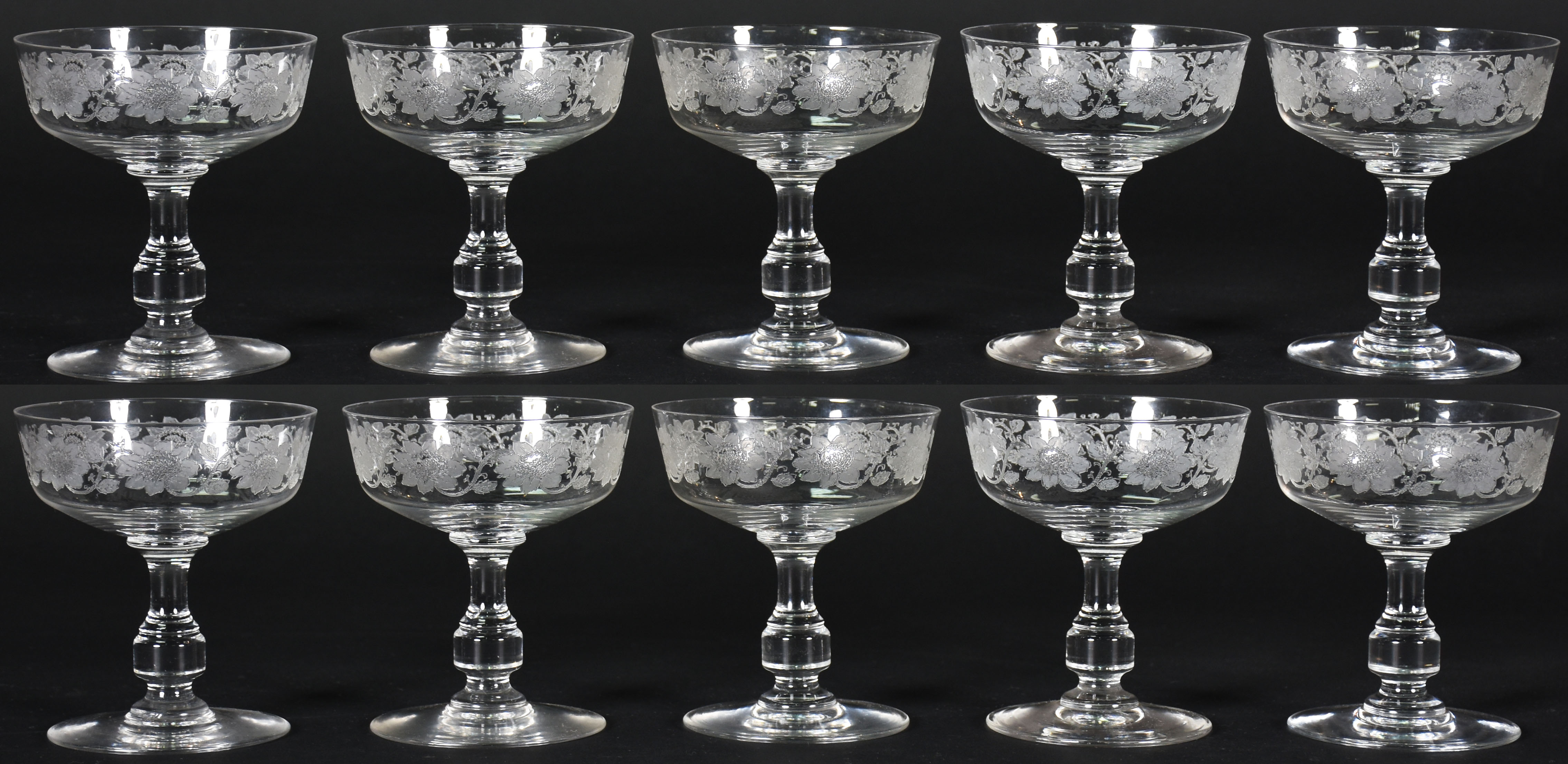 Dez taças de champagne de cristal com flores lavradas - foto 2 de 2