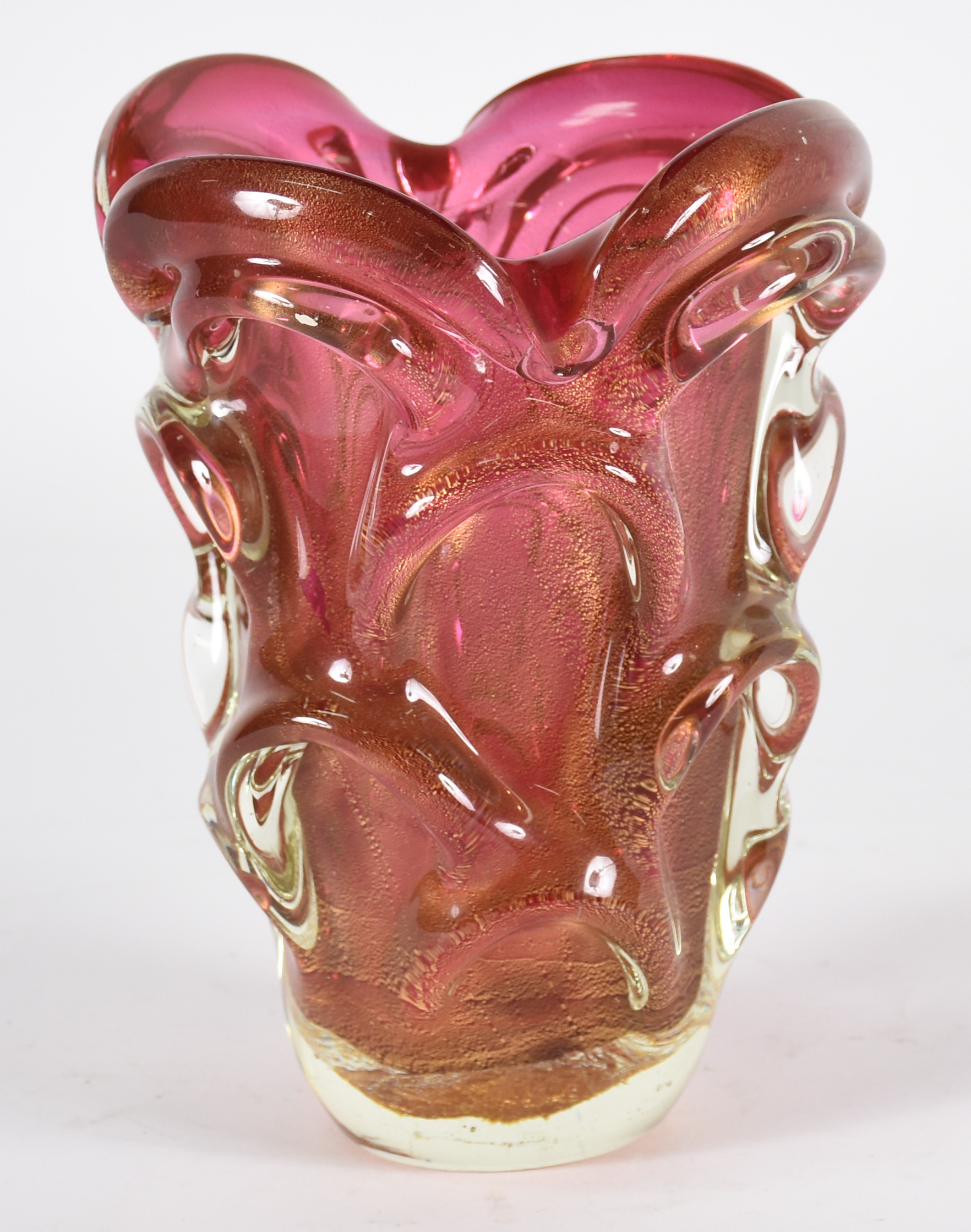 Vaso de Murano na cor cereja com pó de ouro. - foto 3 de 3