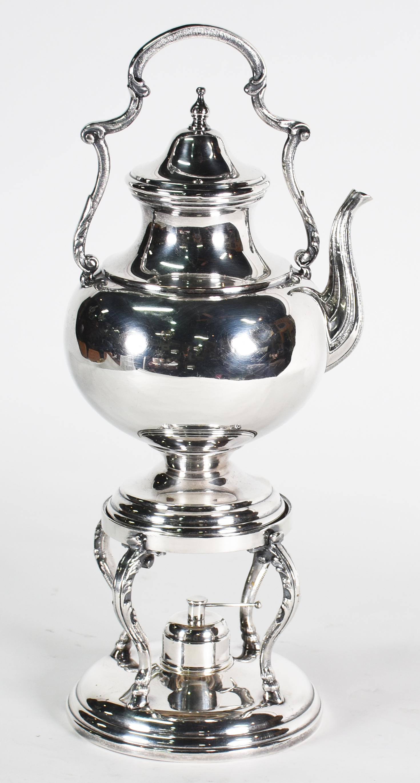 Samovar de metal prateado, estilo ingles. - foto 1 de 3
