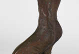 Mario Agostinelli (1915-2000), Figura feminina - Escultura de bronze com base de mármore.  SEM ASSINATURA