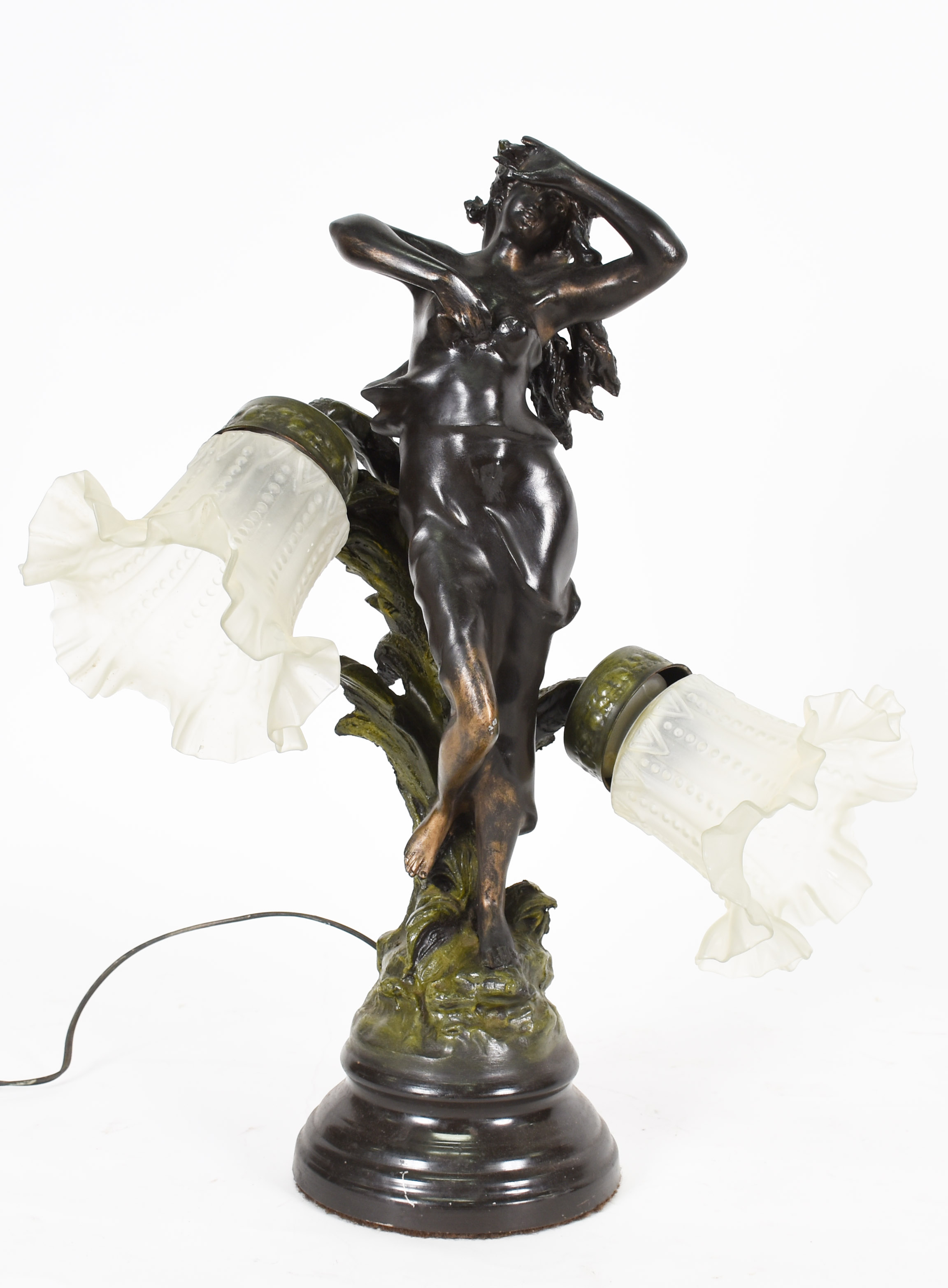 Luminária de petit bronze representando figura feminina, para 2... - foto 1 de 3