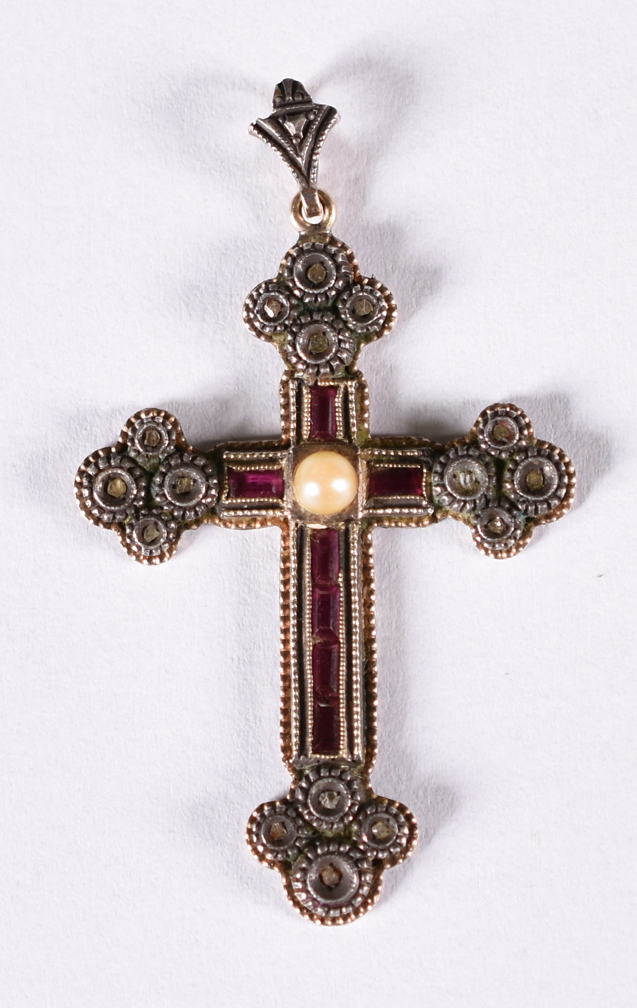 Pendente de cruz Singela Portuguesa , séc XIX em ouro e prata , ao... - foto 1 de 3