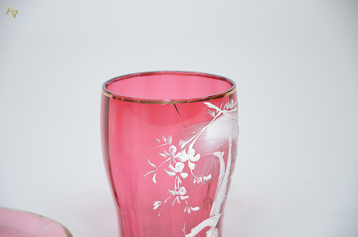 MARY GREGORY - Verre d'eau de vidro americano na cor rubi com... - foto 3 de 3