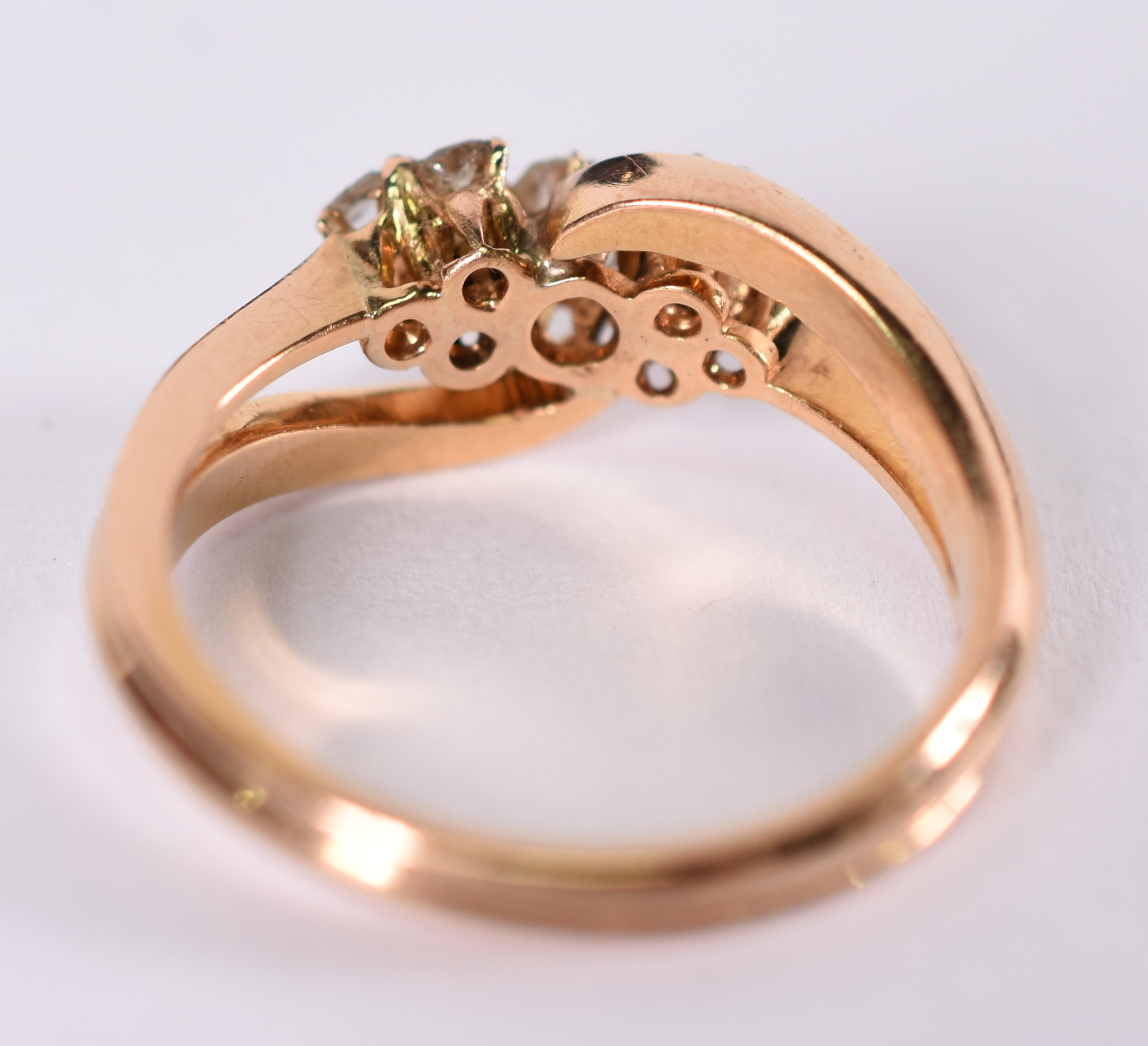 Antigo anel de ouro amarelo , aproximadamente 0,3 ct de brilhante de... - foto 2 de 4