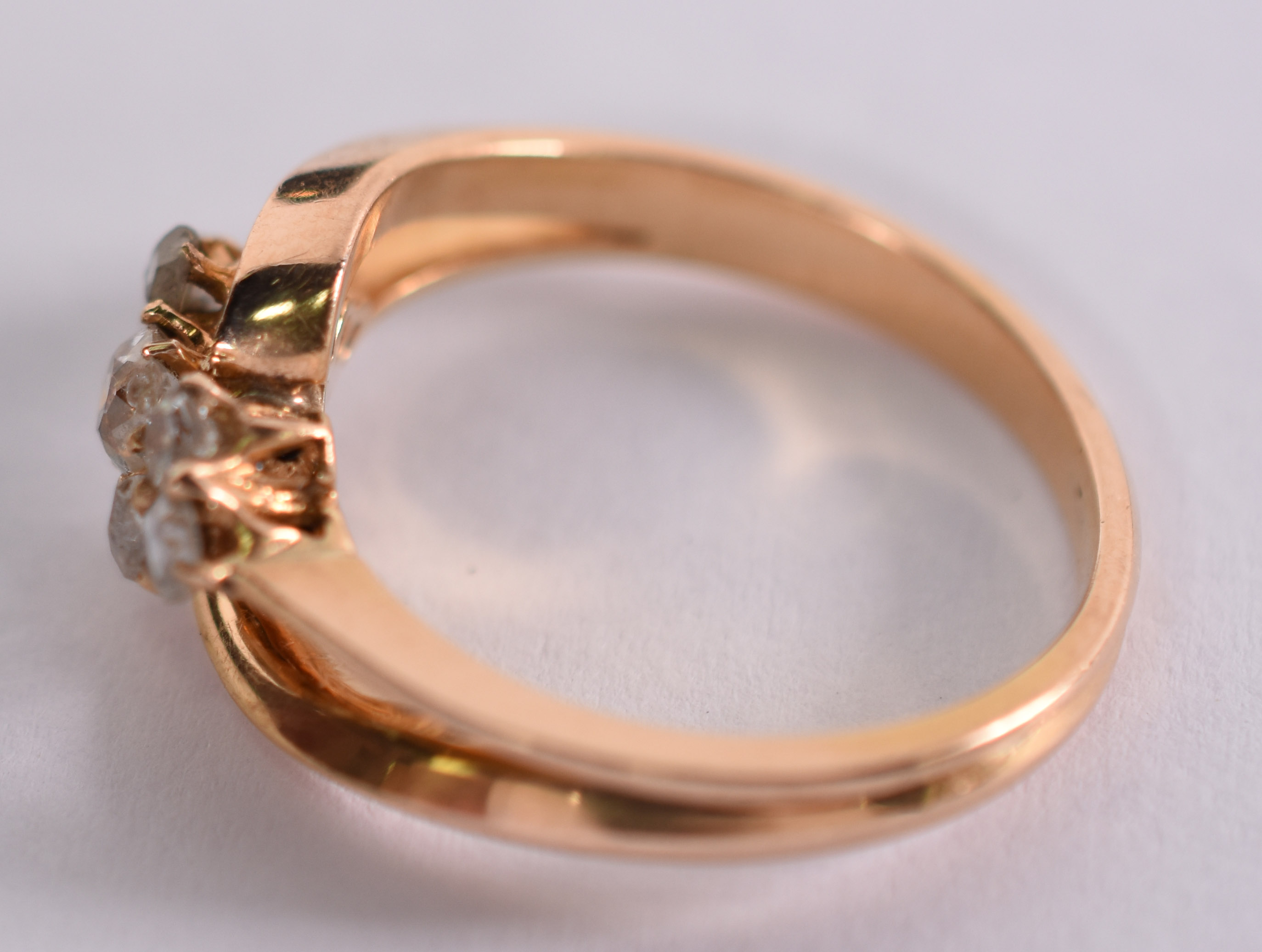Antigo anel de ouro amarelo , aproximadamente 0,3 ct de brilhante de... - foto 3 de 4