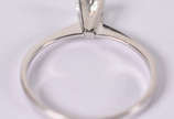 Anel solitário com 1 brilhante de 0,25 ct . Aro... - Anel solitário com 1 brilhante de 0,25 ct . Aro 17 ( Por questão de segurança a peça não se encontra na loja ) 