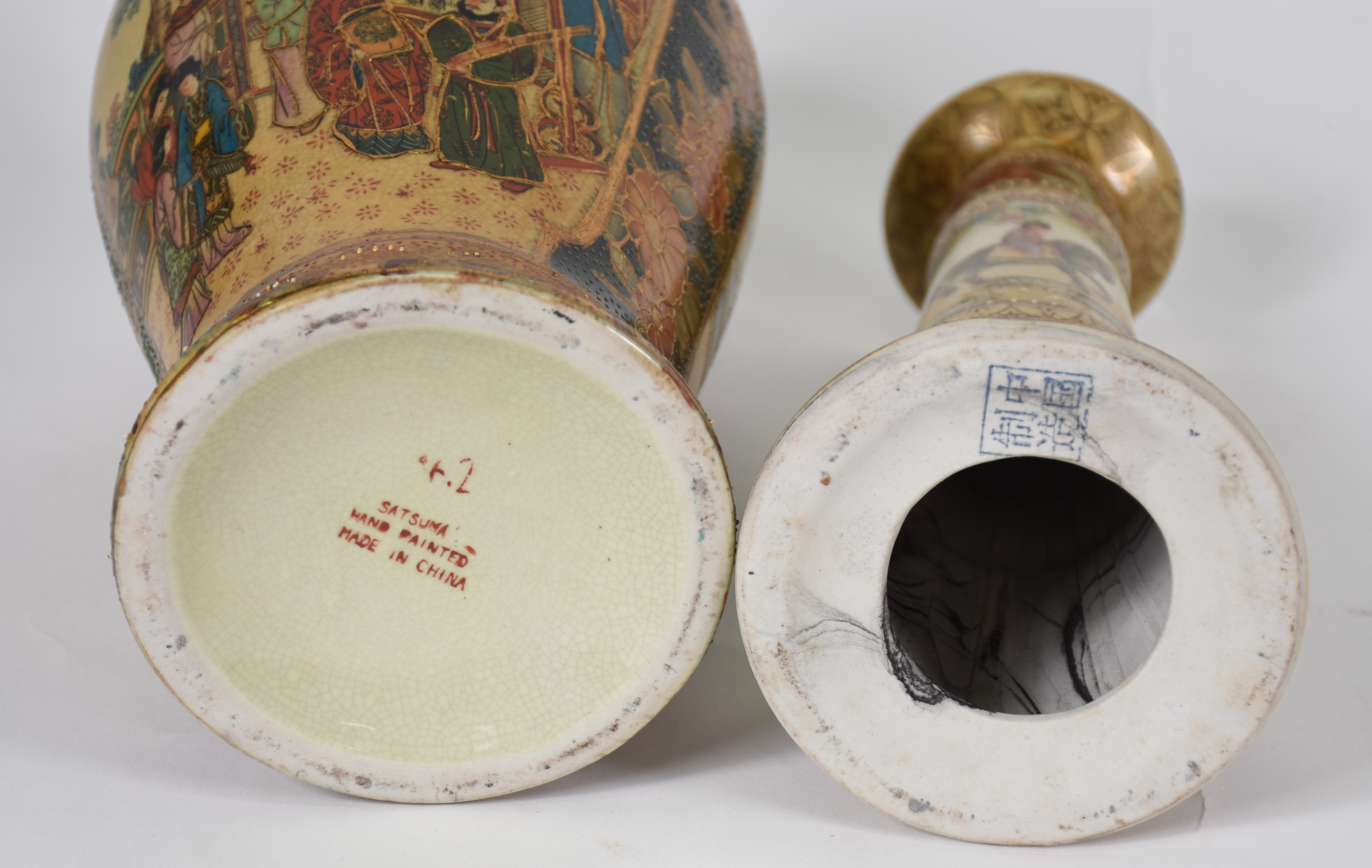 Duas peças de porcelana oriental, sendo Castiçal e vaso ao gosto... - foto 4 de 4