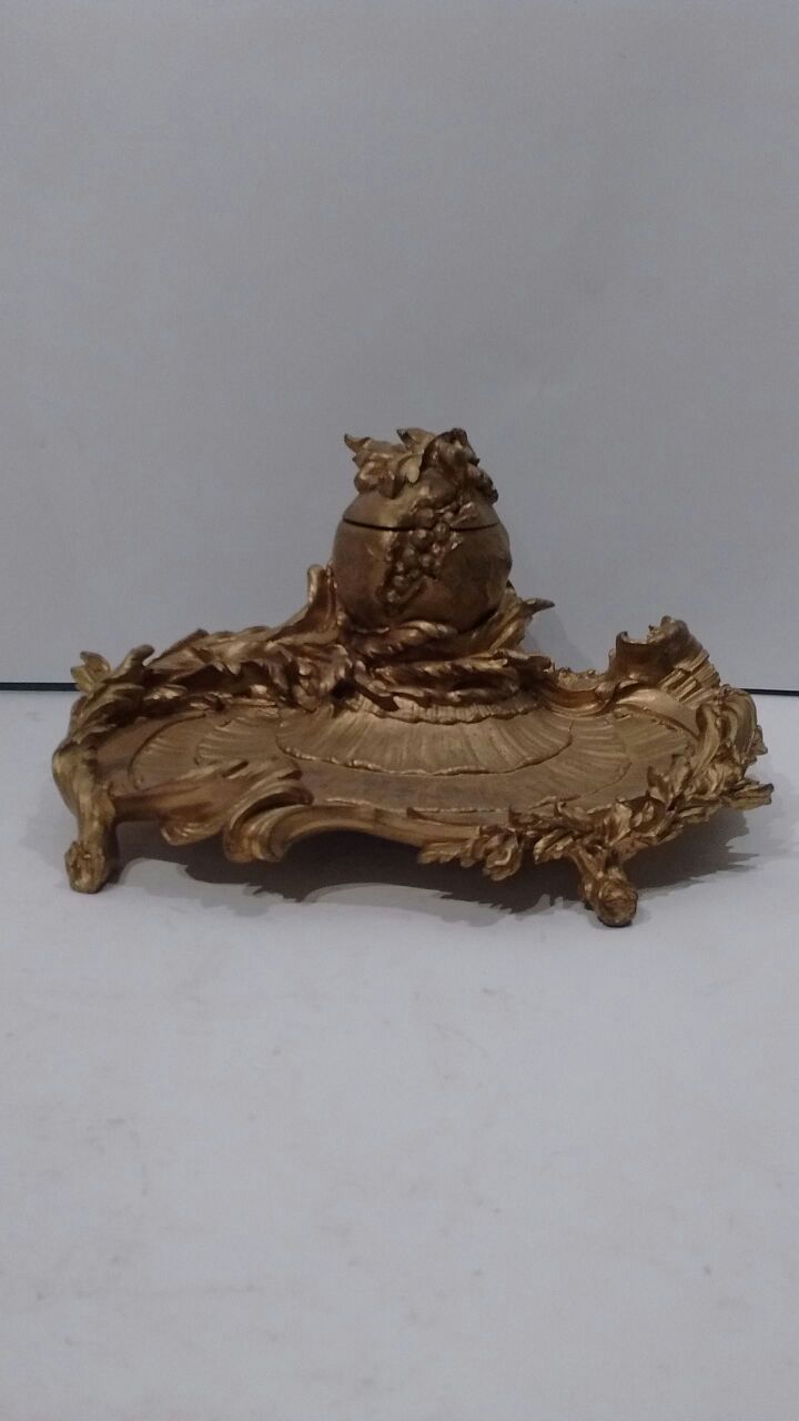 A. Marionnet - Tinteiro art noveau em bronze ormulu, assinado pelo...