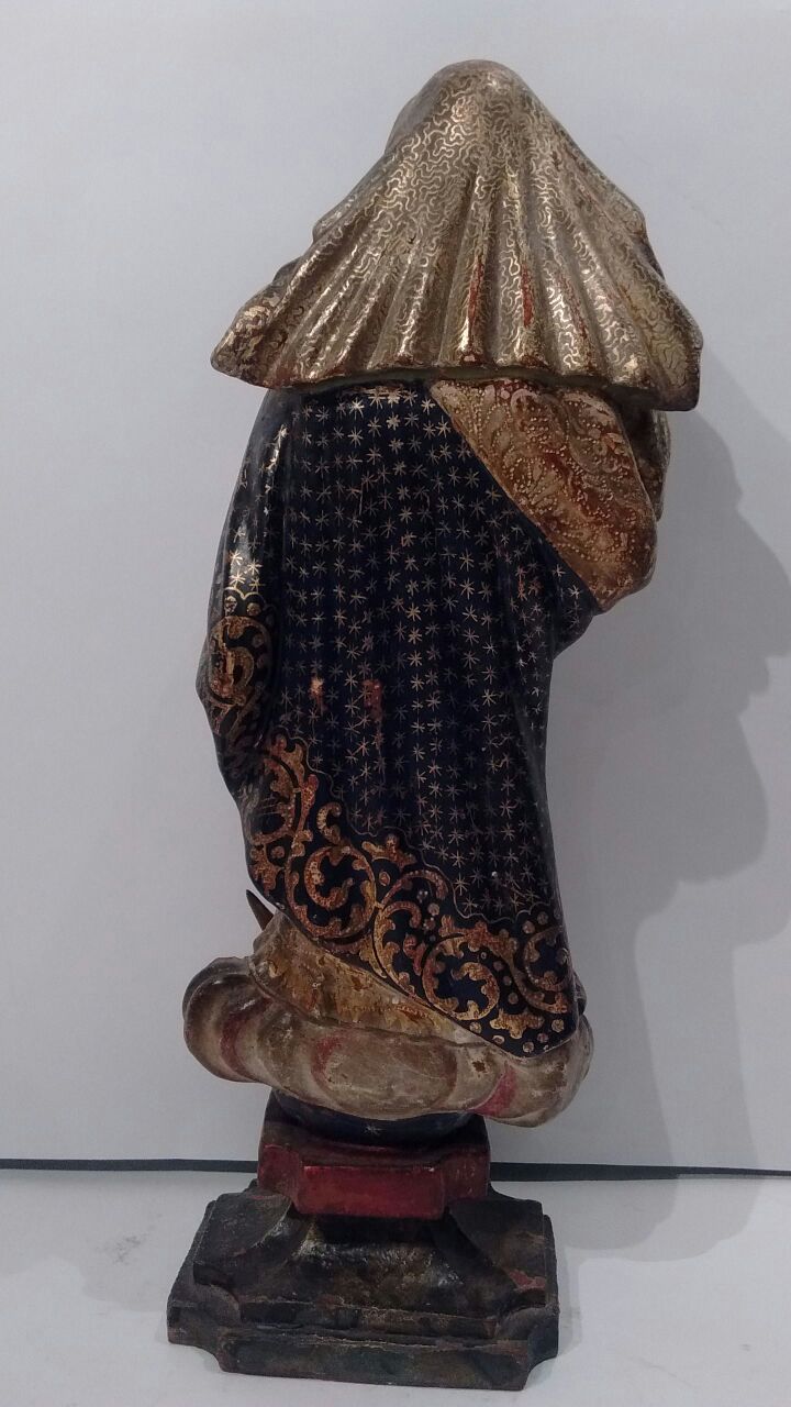 Nsra da Imaculada Conceição- escultura em madeira policromada e... - foto 2 de 2