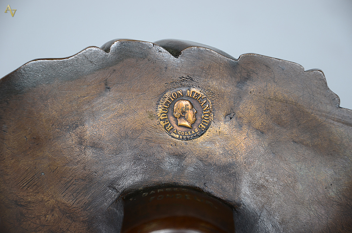 F. BARBEDIENNE - Busto masculino em bronze, carimbo da fundição... - foto 4 de 4