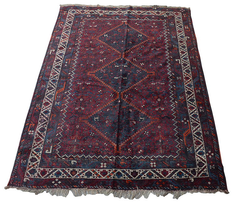 Tapete Shiraz. Medidas 3,12 x 2,22 m.