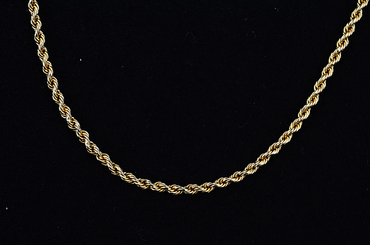 Colar de ouro amarelo 18 k. Peso total 14 g - Comprimento 62 cm. - foto 2 de 2